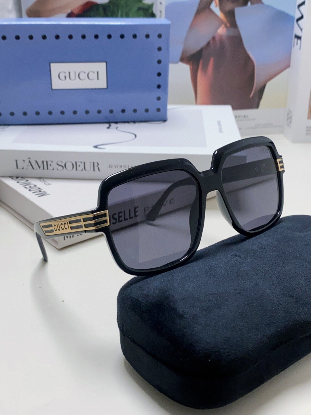 SQUARE FRAME SUNGLASSES 570231 IN ACETATE AND METAL - Black oblique mask