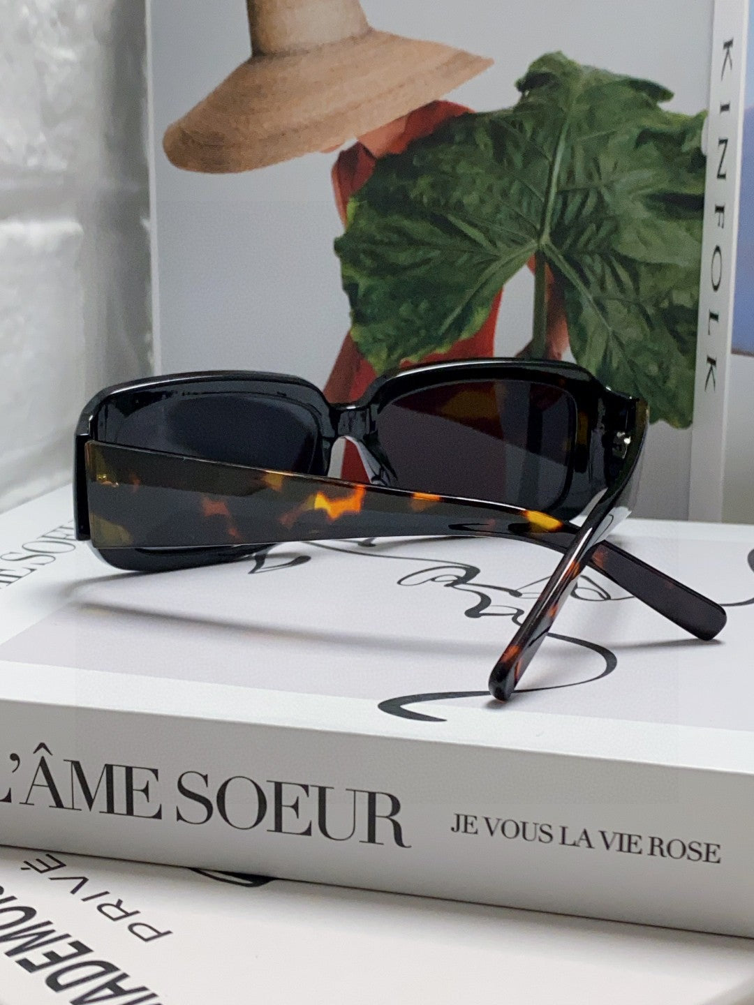 RECTANGULAR FRAME SUNGLASSES 570237 IN ACETATE - Black