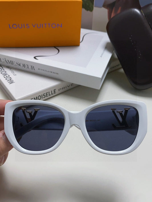 СОНЦЕЗАХИСНІ ОКУЛЯРИ ICON CAT EYE 570248 З БІЛОГО АЦЕТАТУ