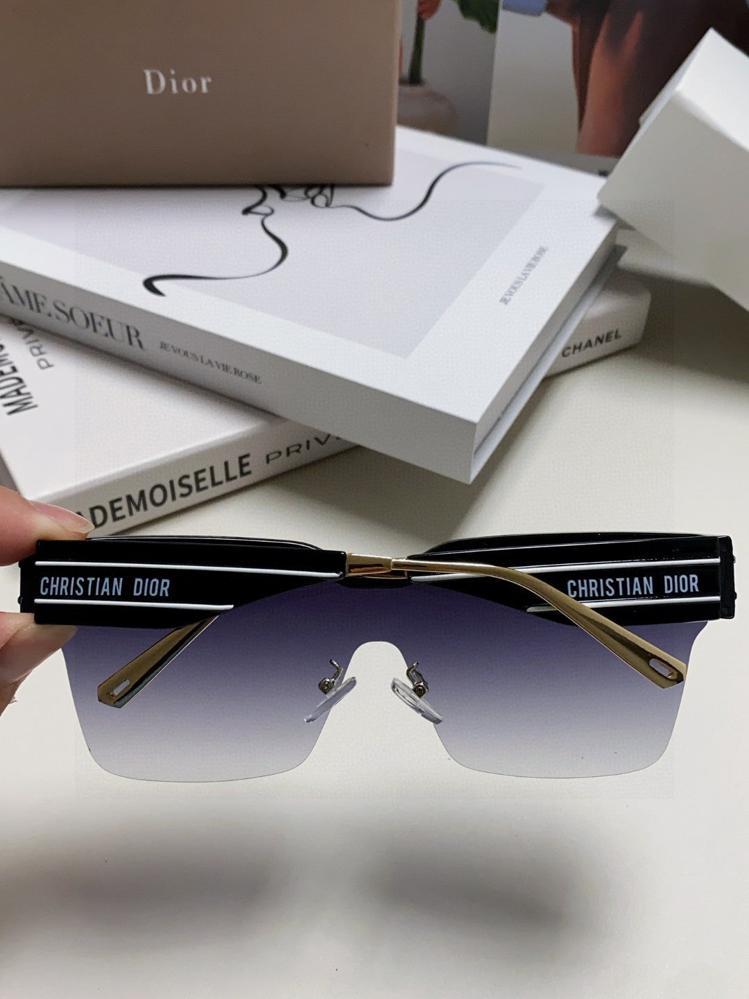 OBLIQUE SUNGLASS 571601 IN BLACK METAL