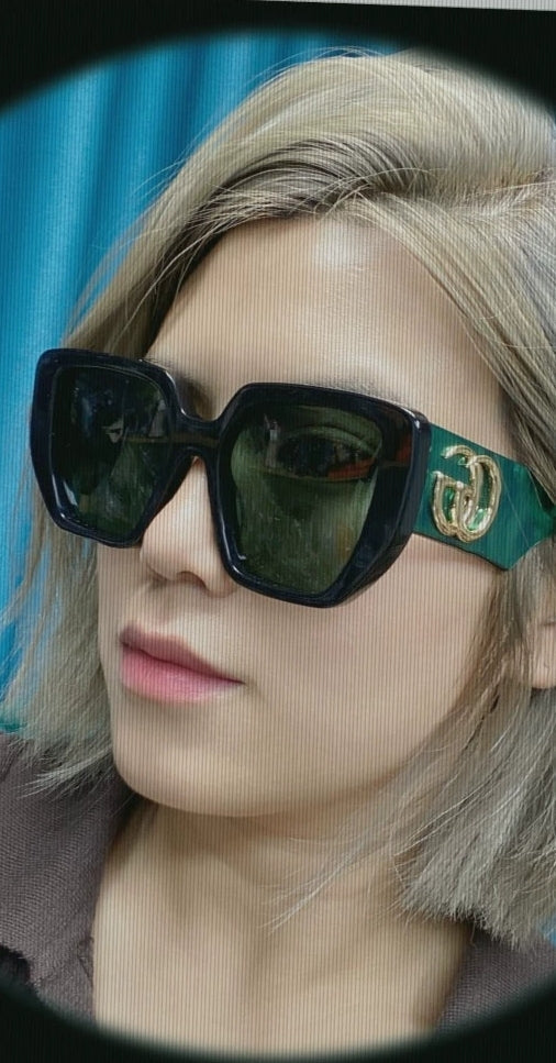 SQUARE FRAME SUNGLASSES 573303 IN ACETATE EMBOSSED LOGO - Black/ smoke