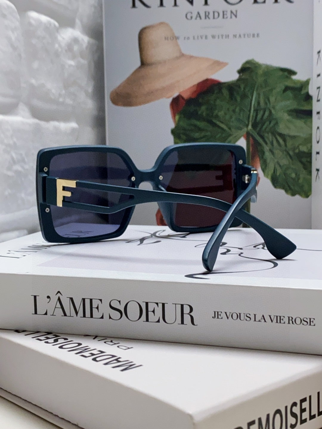 FF DIAMONDS SQUARE FRAME SUNGLASSES 575802 IN ACETATE - Dark blue