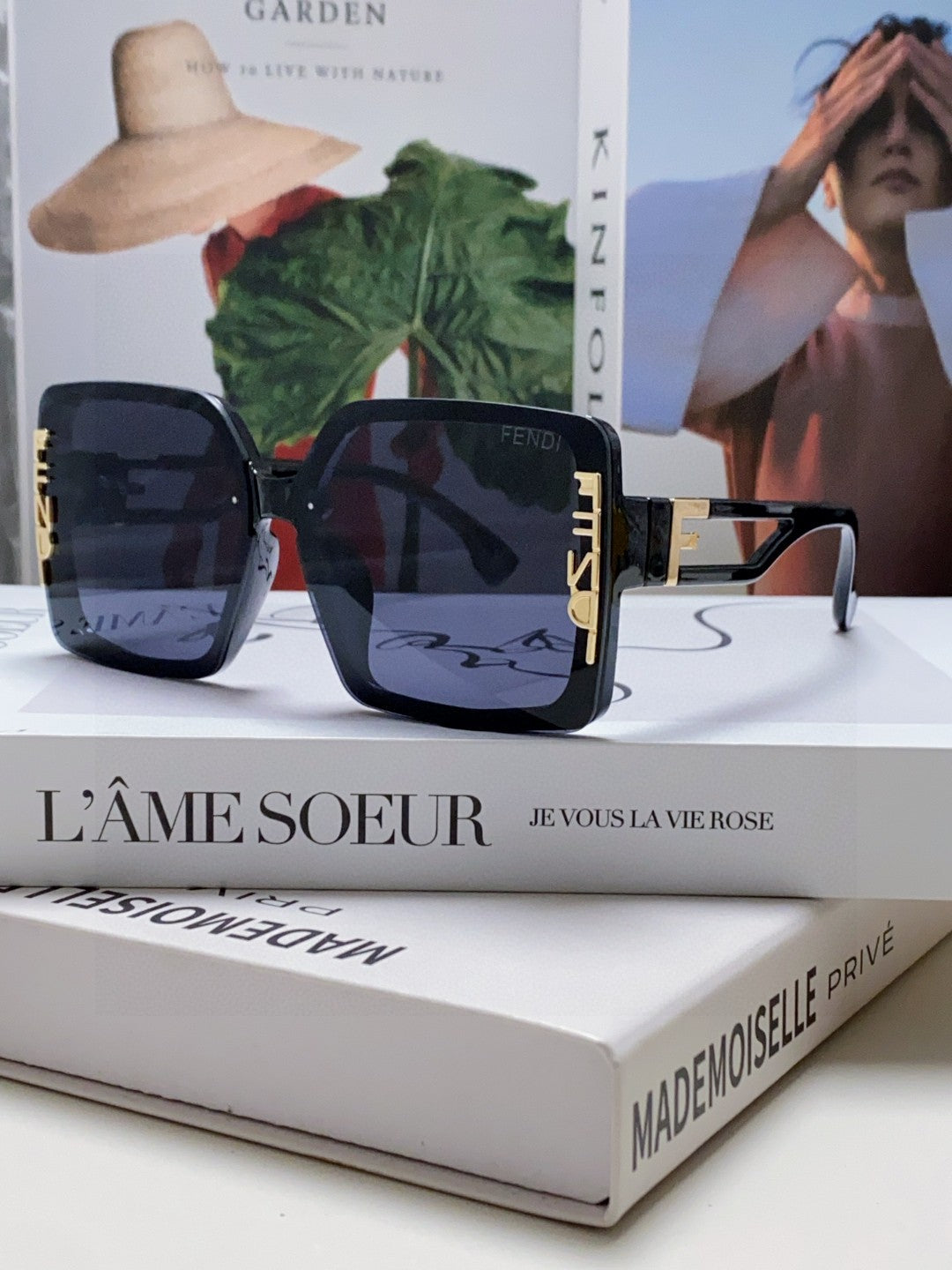 FF DIAMONDS SQUARE FRAME SUNGLASSES 575802 IN ACETATE - Dark blue