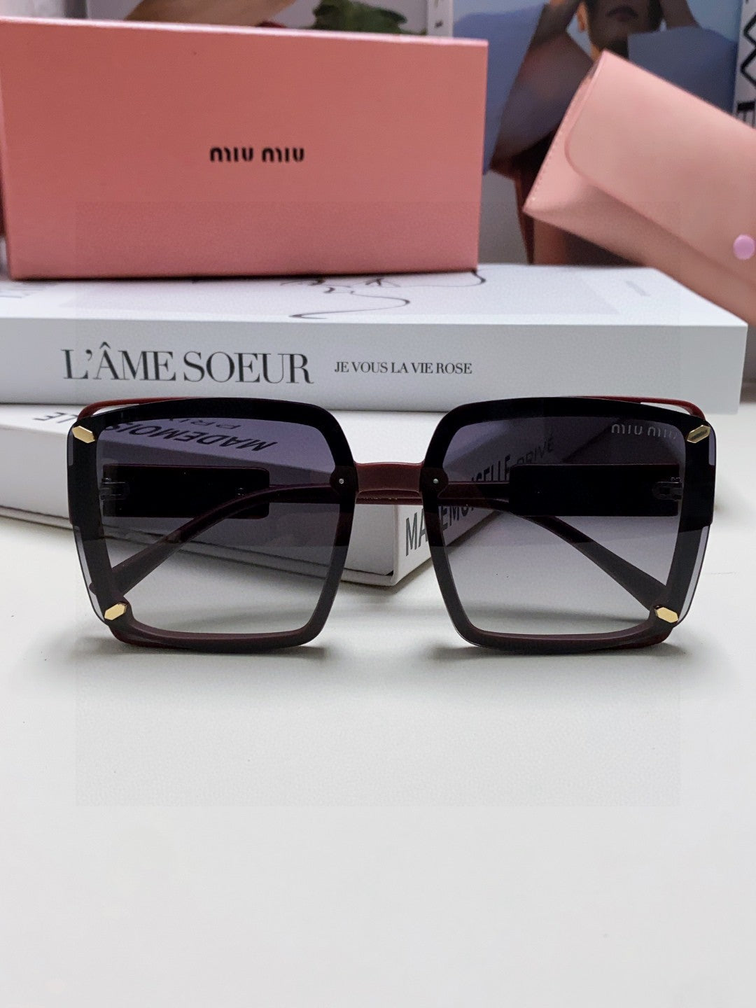 RUNWAY SQUARE SUNGLASSES 576823 IN ACETATE - Plum Red