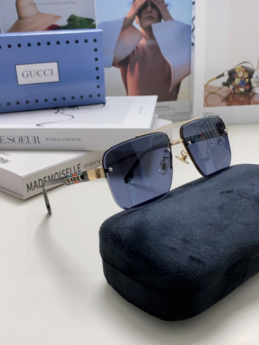 RECTANGULAR FRAME SUNGLASSES 576873 IN METAL - Black/ smoke