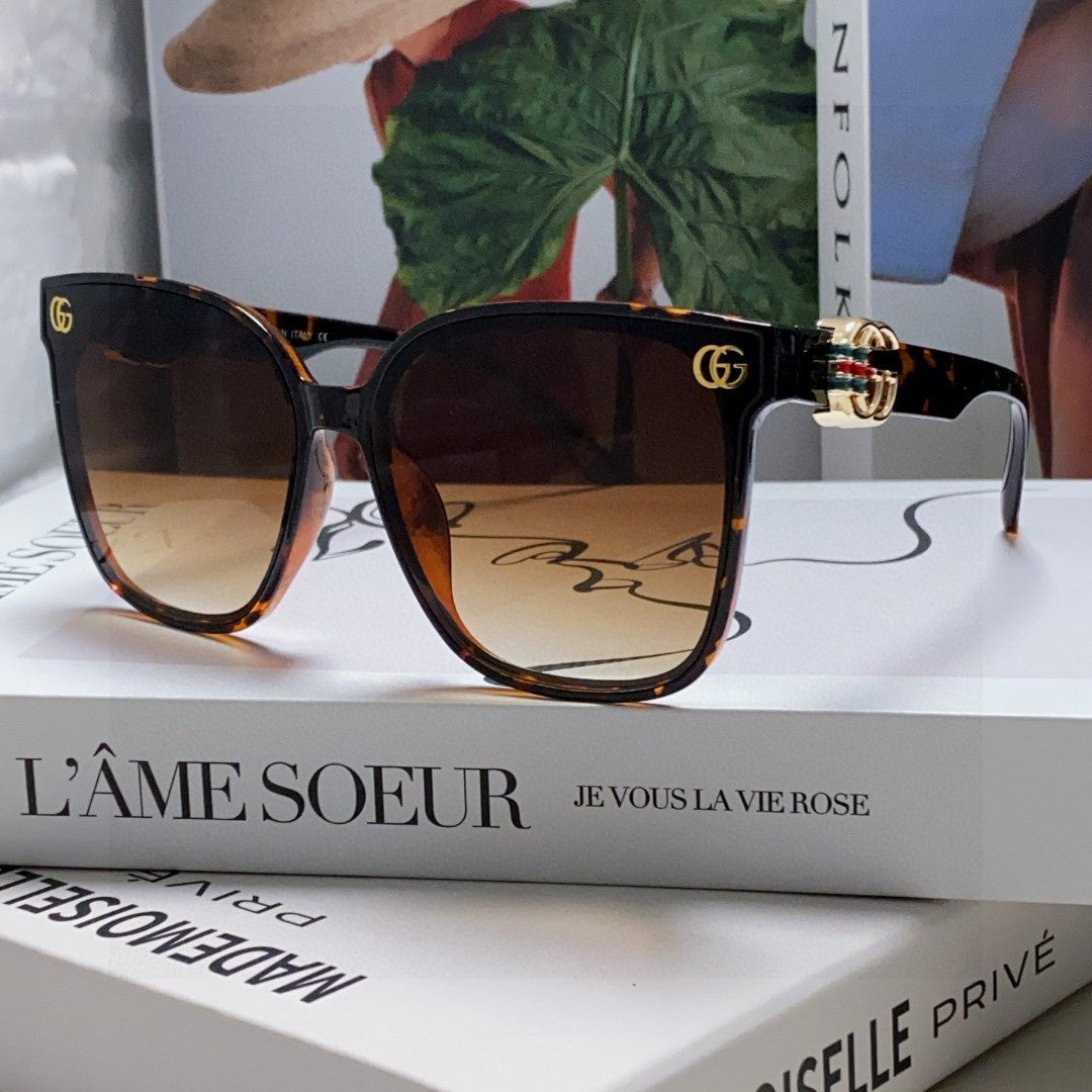 EMBOSSED LOGO BUTTERFLY FRAME SUNGLASSES 576876 IN ACETATE - Black/ black