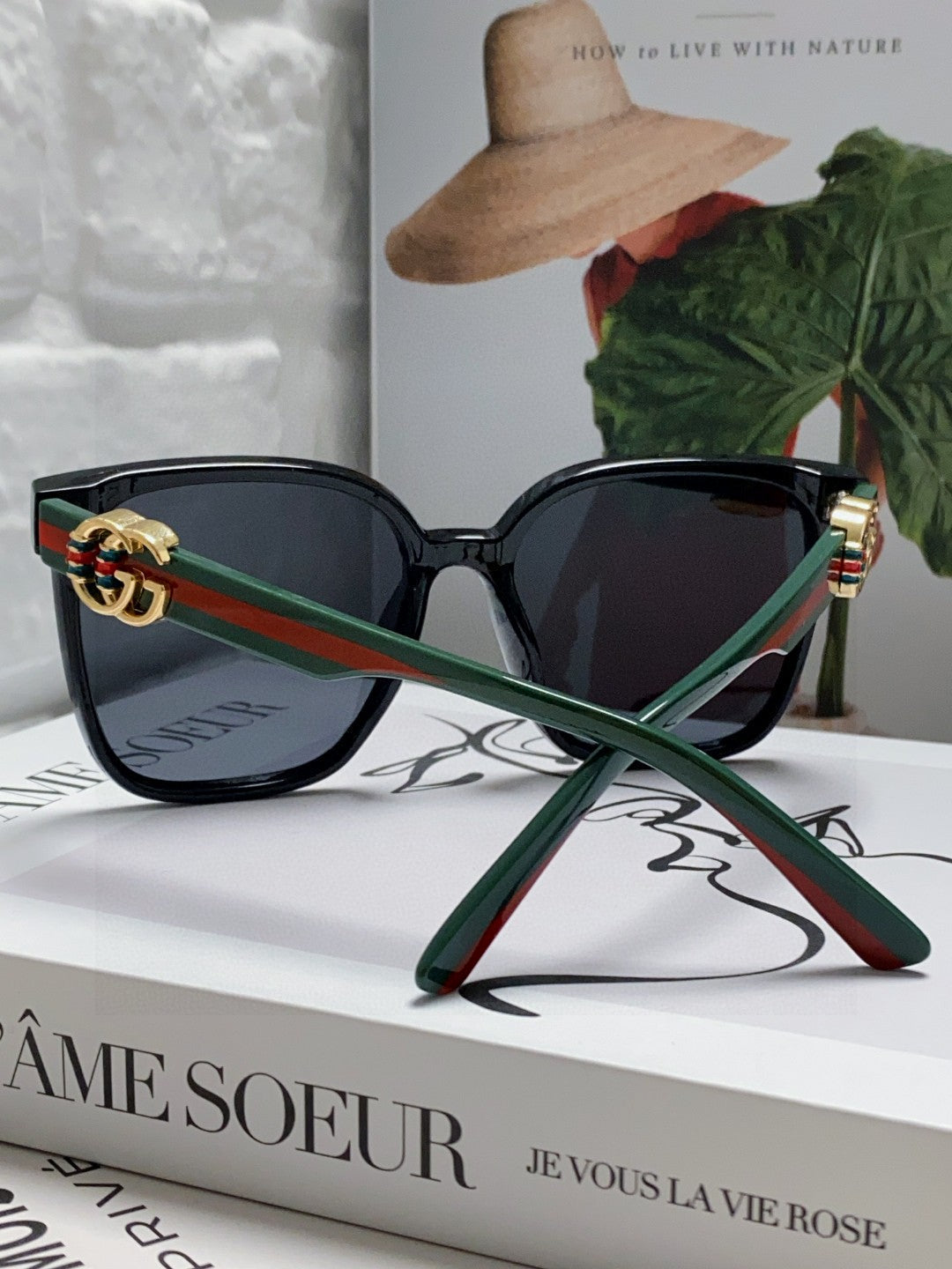 EMBOSSED LOGO BUTTERFLY FRAME SUNGLASSES 576876 IN ACETATE - Black/ black