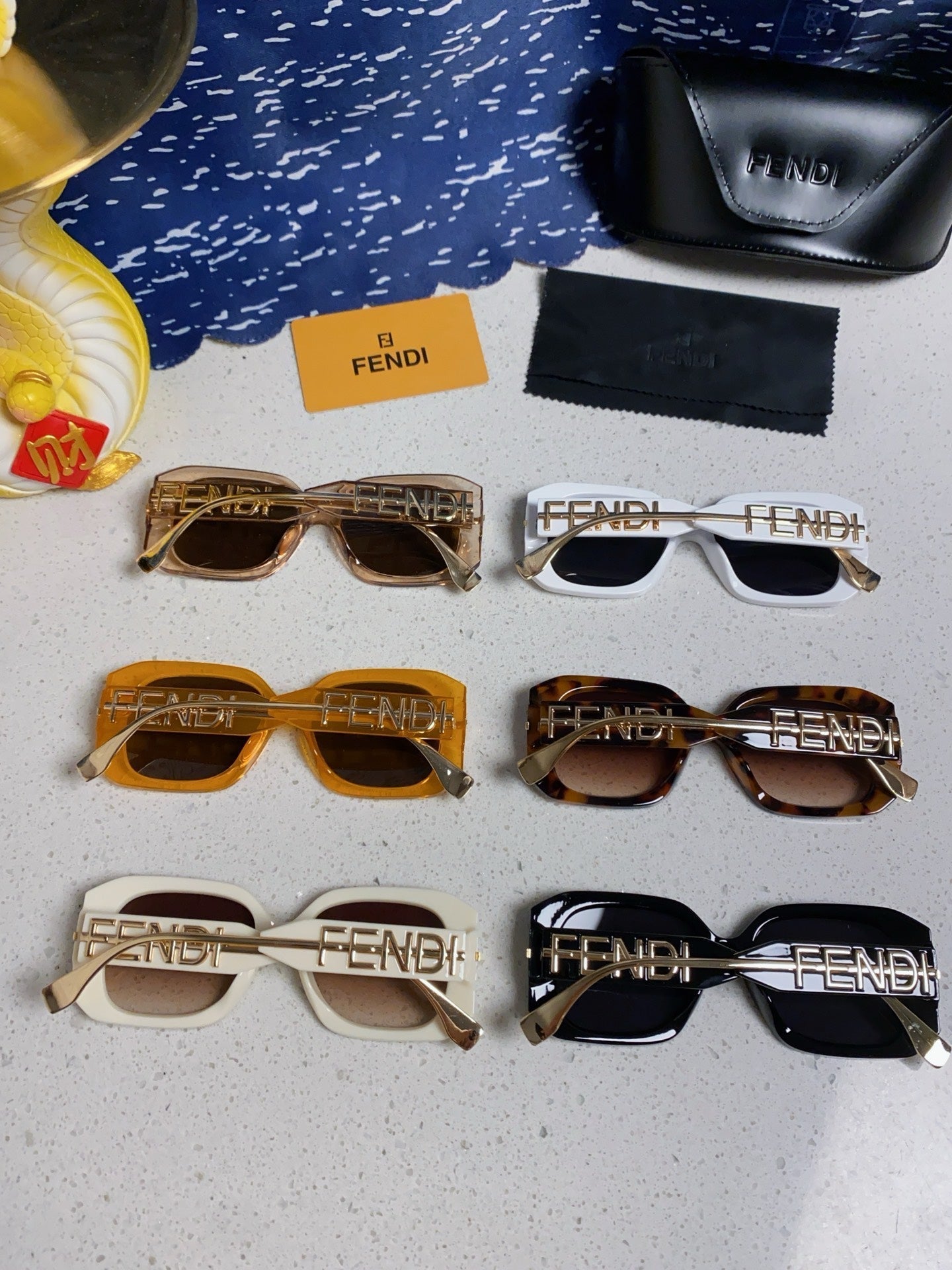 OVERSIZES FF DIAMONDS SQUARE SUNGLASSES 551639 IN ACETATE - Orange