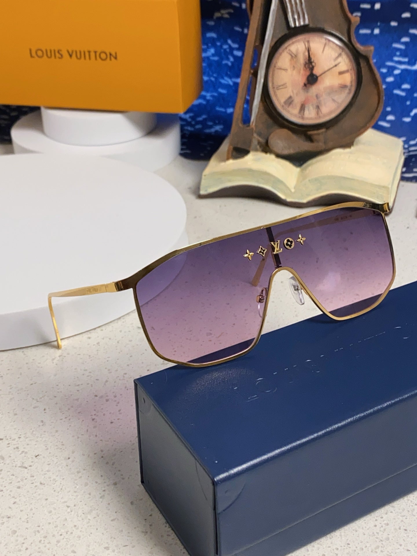 GOLDEN MASK SUNGLASSES 582731 IN GOLD METAL PURPLE SMOKE LENSES