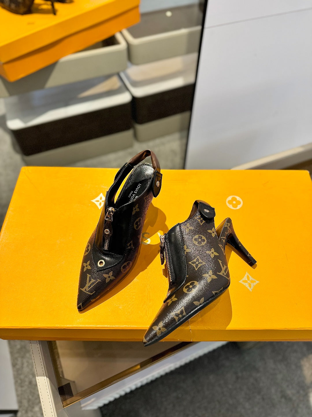 ALLURE HIGH 8 CM SLINGBACK IN CHOCOLATE BROWN MONOGRAM CALFSKIN - 34