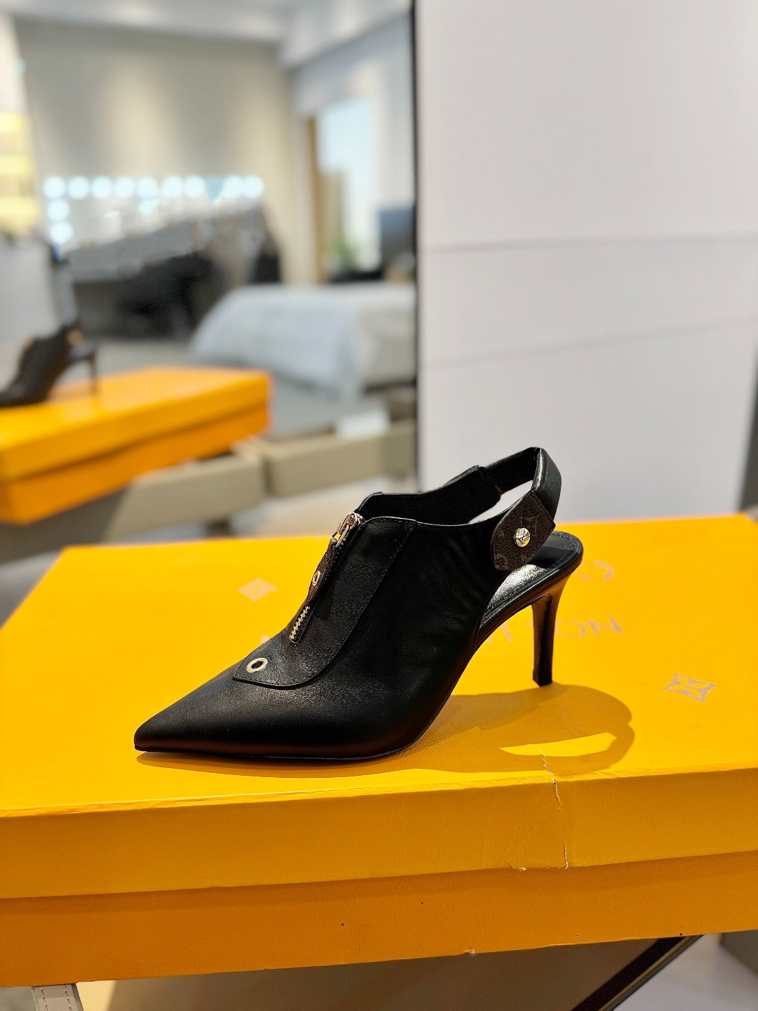 ALLURE HIGH 8 CM SLINGBACK IN BLACK CALFSKIN - 34