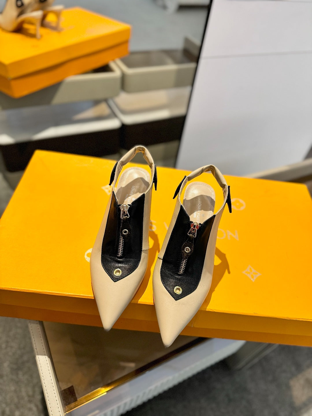 ALLURE HIGH 8 CM SLINGBACK IN SAND BROWN CALFSKIN - 34