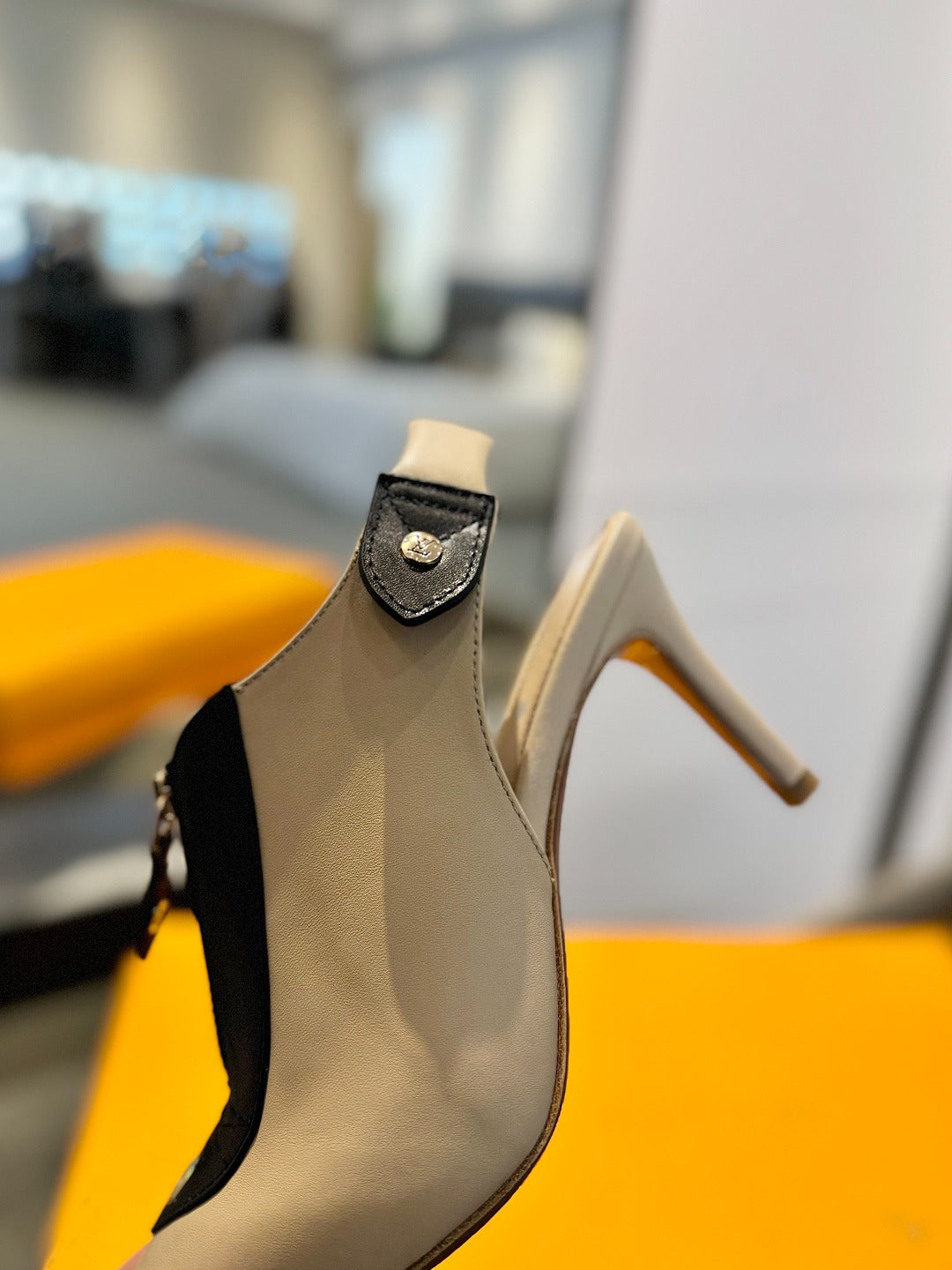 ALLURE HIGH 8 CM SLINGBACK IN SAND BROWN CALFSKIN - 34