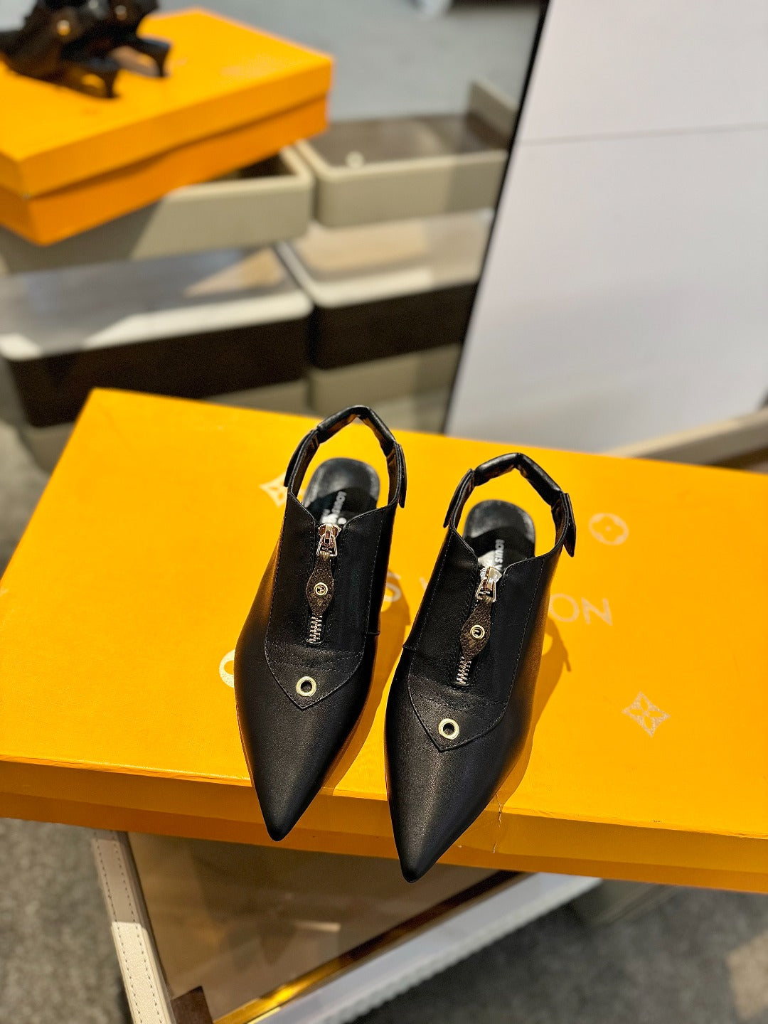 ALLURE HIGH 4.5 CM SLINGBACK IN BLACK MONOGRAM CALFSKIN - 34