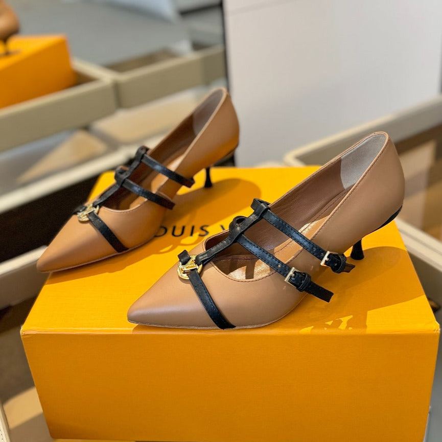 HIGH PUMP 5 CM TRIPLE-STRAP IN CIDER BROWN CALFSKIN WITH BLACK STRAP - 34