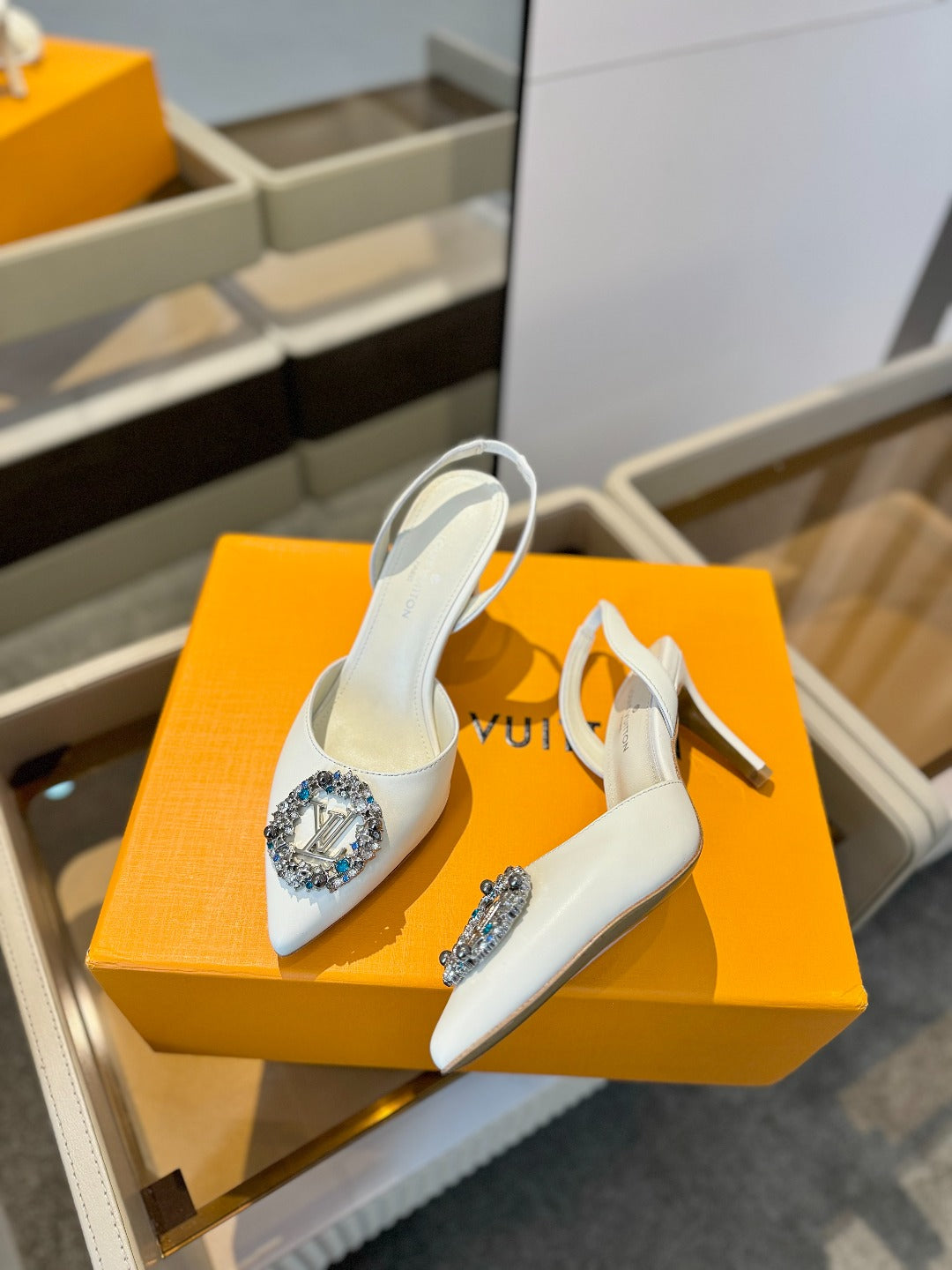 HIGH HEEL 75 MM SLINGBACK IN WHITE CALFSKIN WITH CRYSTAL - 34