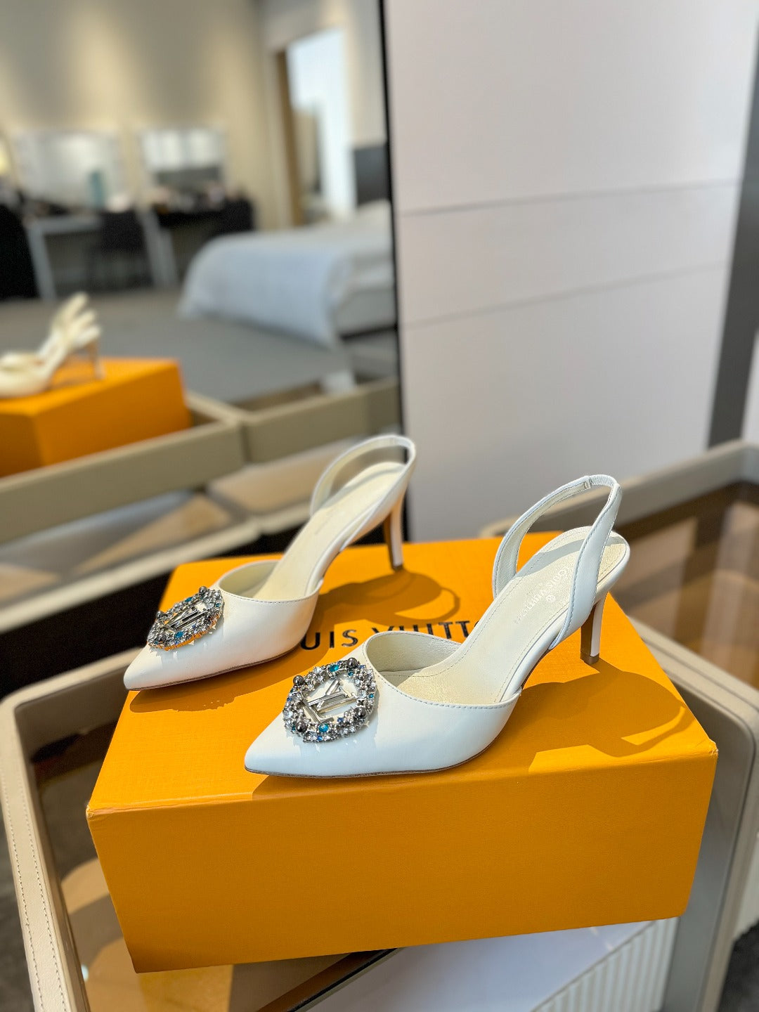 HIGH HEEL 75 MM SLINGBACK IN WHITE CALFSKIN WITH CRYSTAL - 34