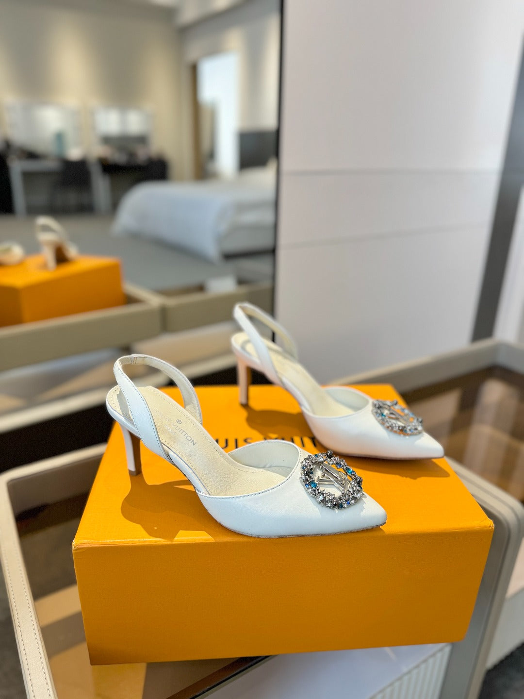 HIGH HEEL 75 MM SLINGBACK IN WHITE CALFSKIN WITH CRYSTAL - 34