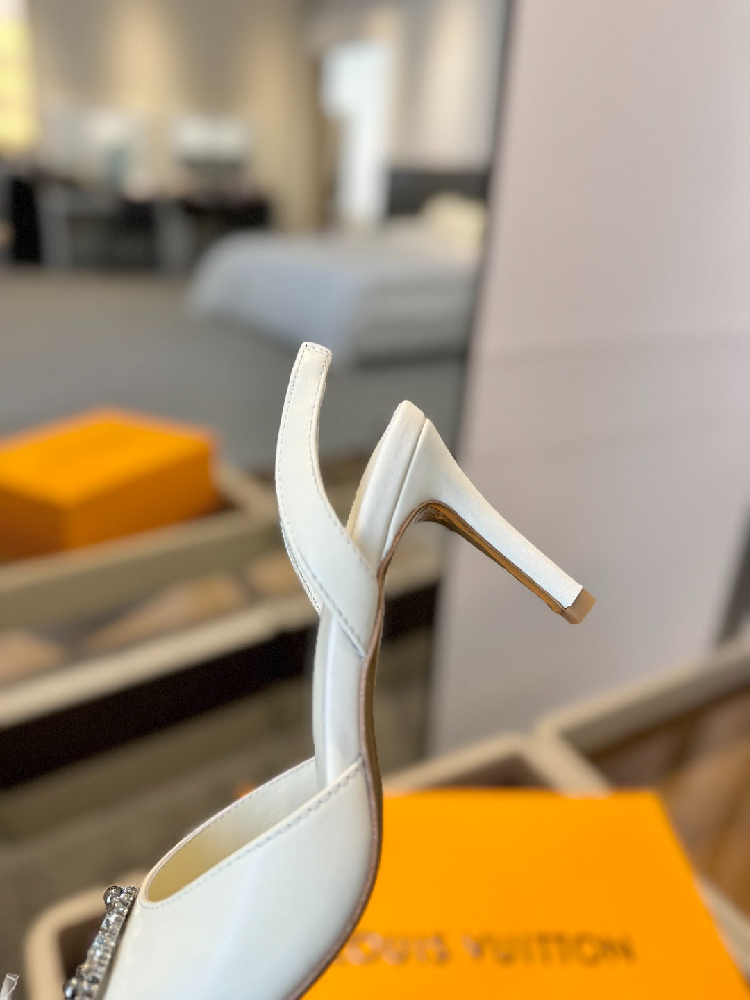 HIGH HEEL 75 MM SLINGBACK IN WHITE CALFSKIN WITH CRYSTAL - 34