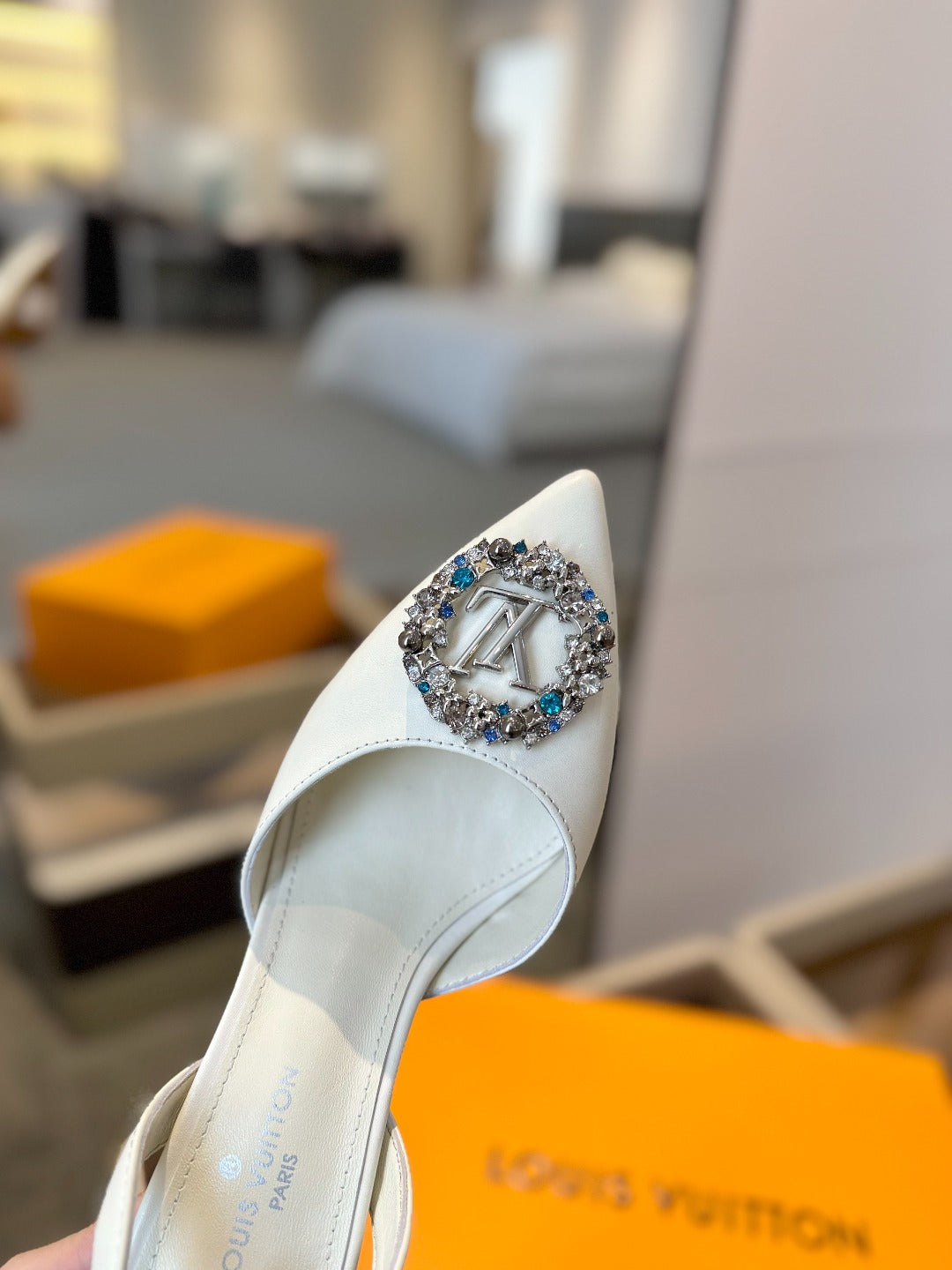 HIGH HEEL 75 MM SLINGBACK IN WHITE CALFSKIN WITH CRYSTAL - 34