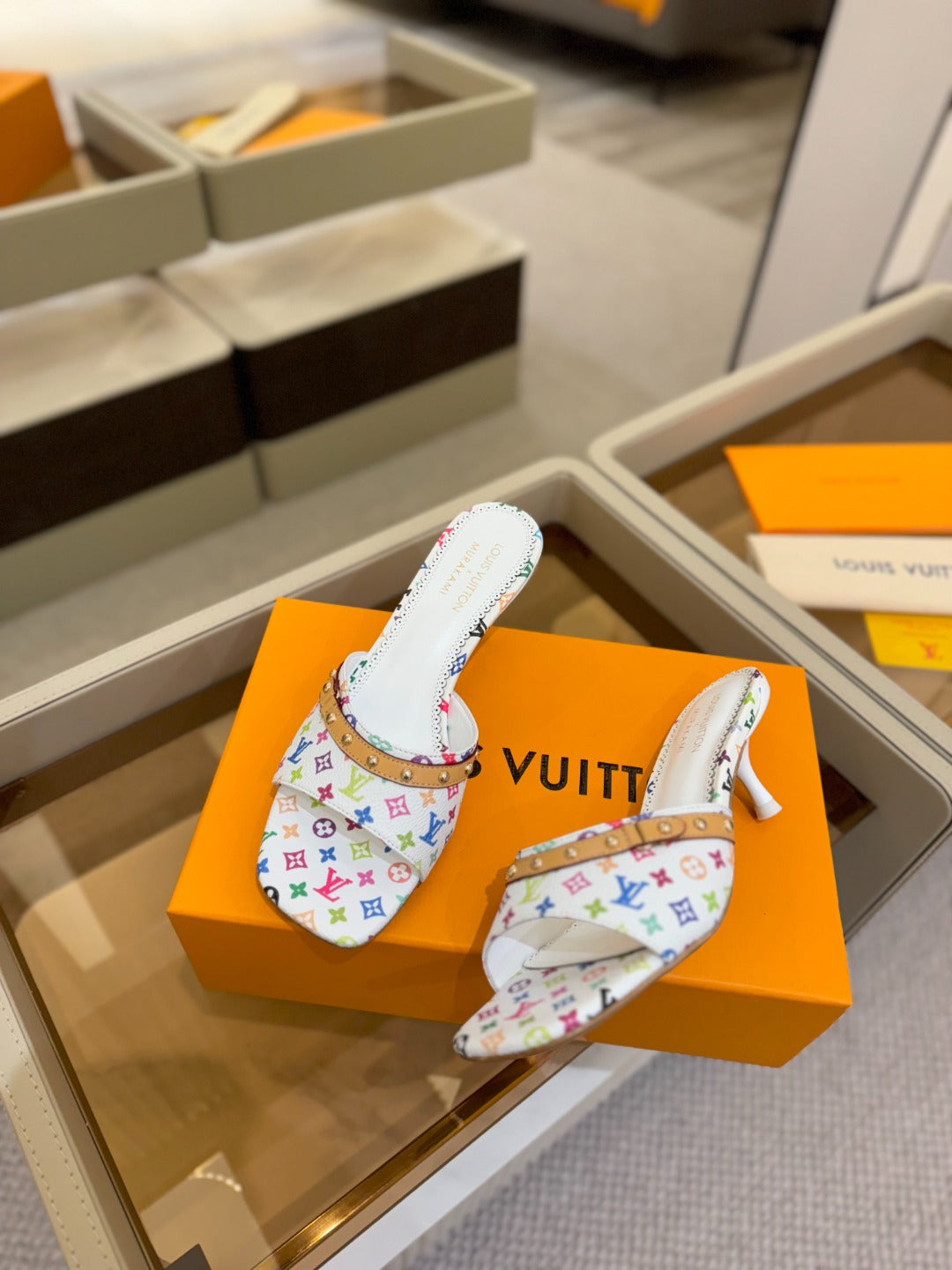 LV X TM 6AM HIGH 4 CM MULE IN WHITE MONOGRAM CALFSKIN - 34