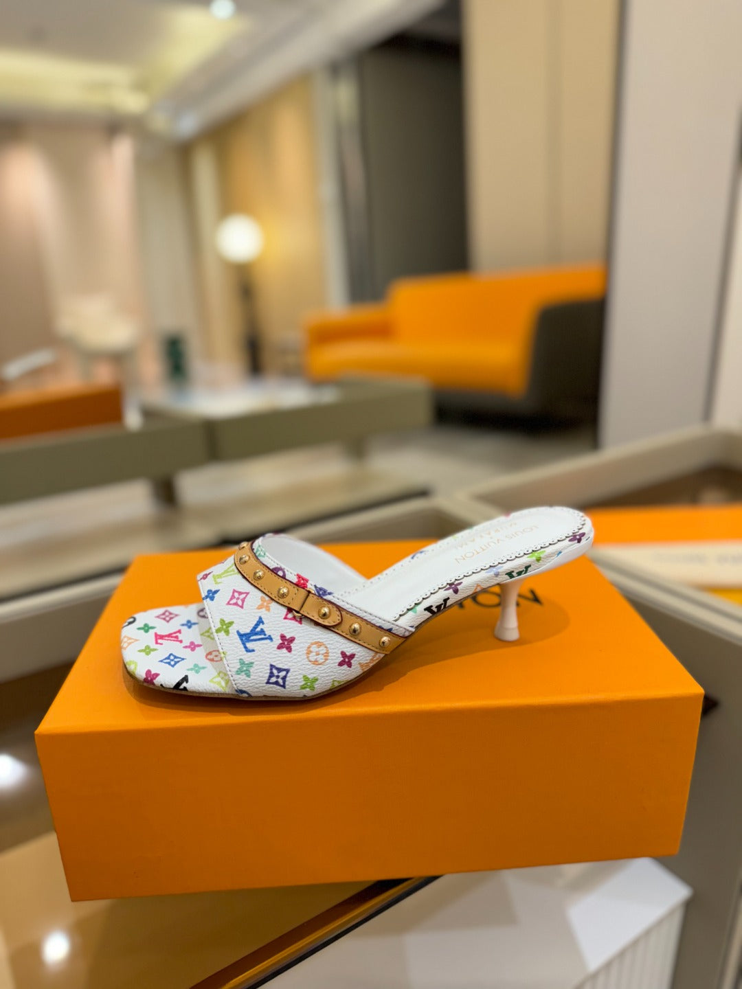 LV X TM 6AM HIGH 4 CM MULE IN WHITE MONOGRAM CALFSKIN - 34