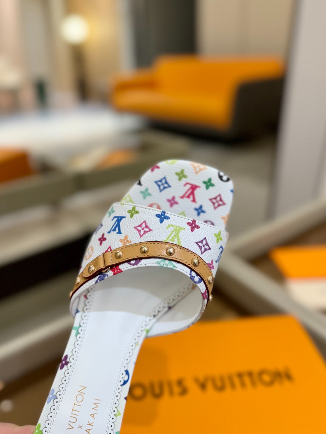 LV X TM 6AM HIGH 4 CM MULE IN WHITE MONOGRAM CALFSKIN - 34