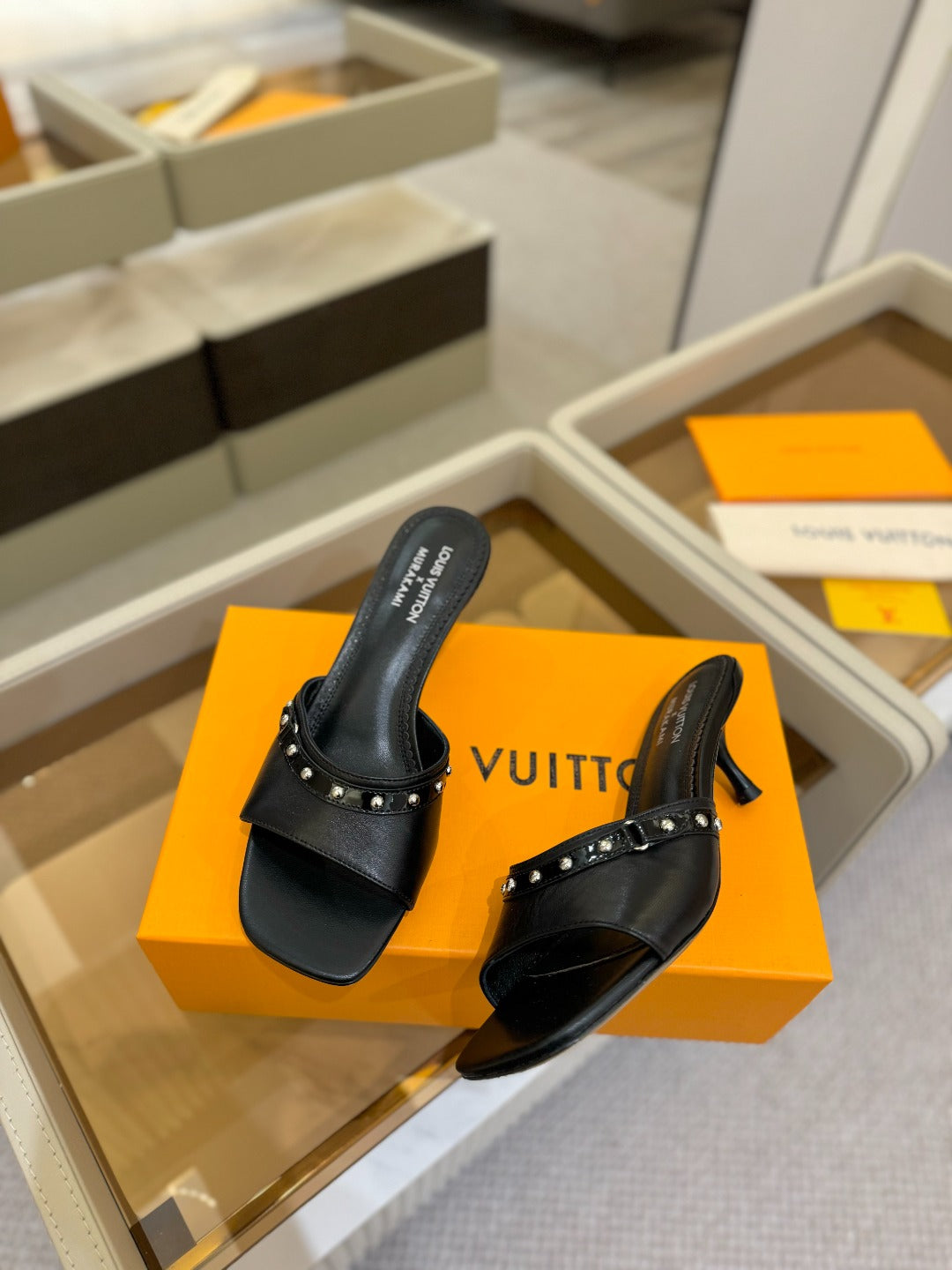 LV X TM 6AM HIGH 4 CM MULE IN BLACK CALFSKIN - 34