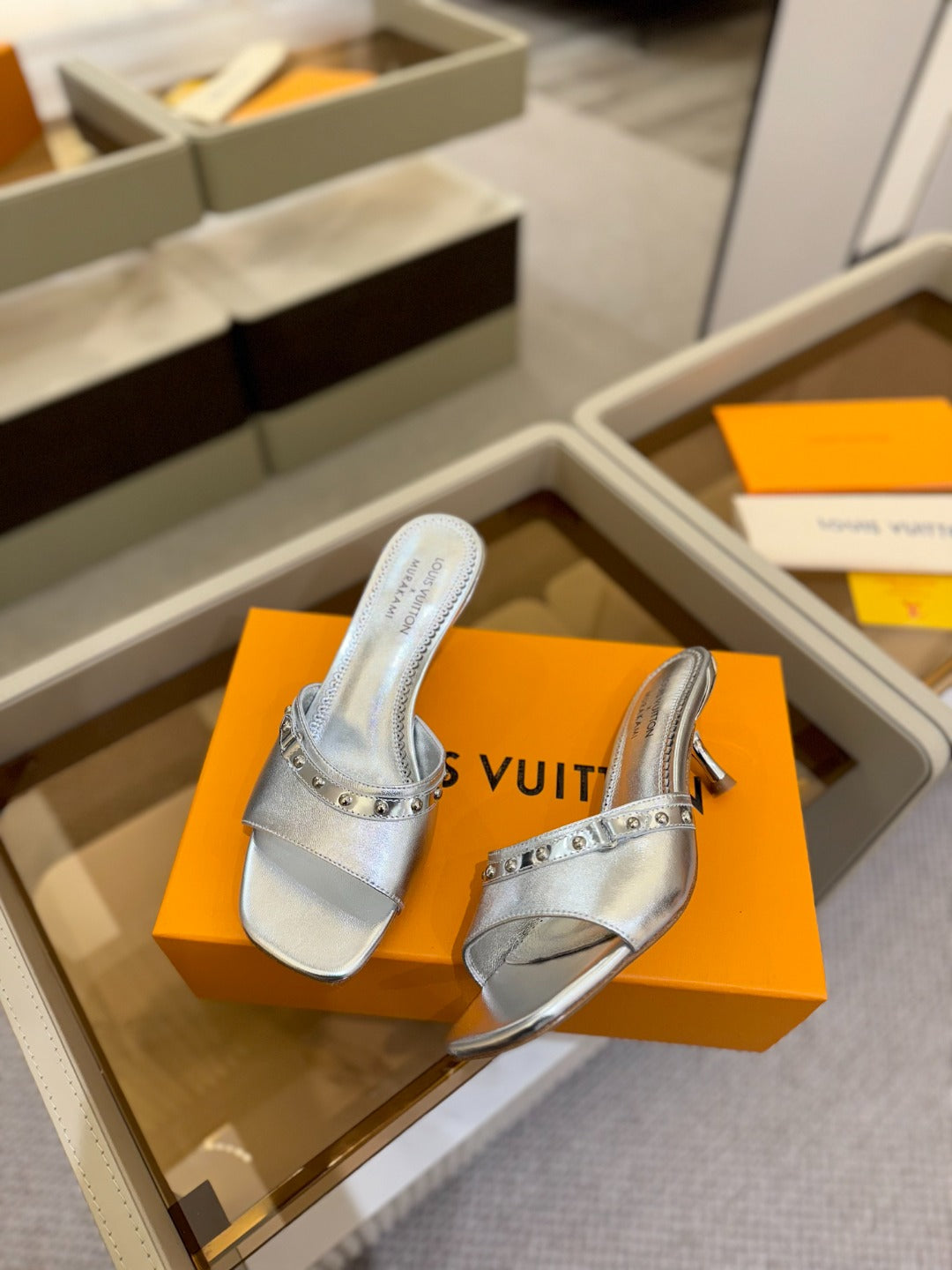 LV X TM 6AM HIGH 4 CM MULE IN SILVER CALFSKIN - 34