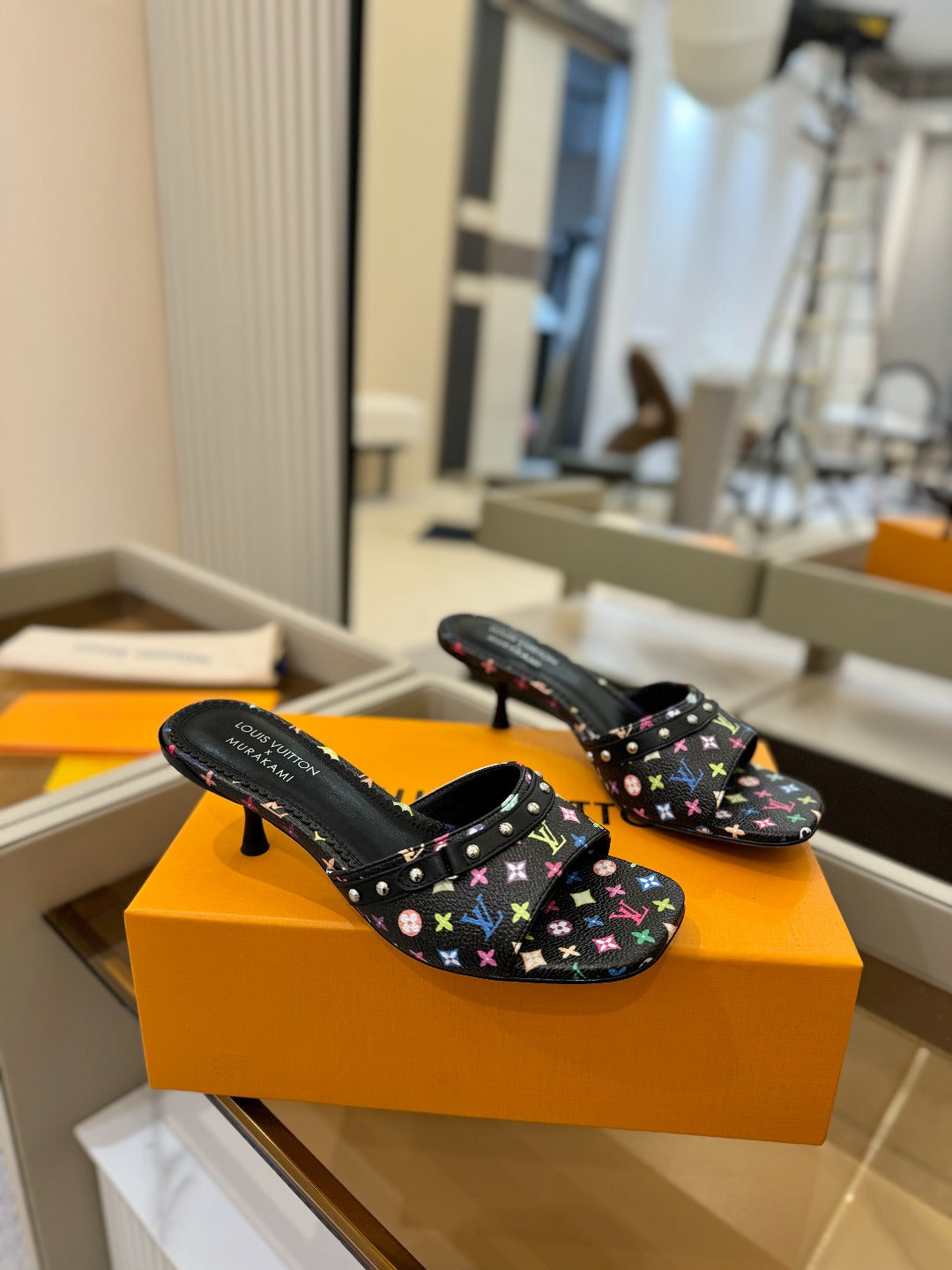 LV X TM 6AM HIGH 4 CM MULE IN BLACK MONOGRAM CALFSKIN - 34