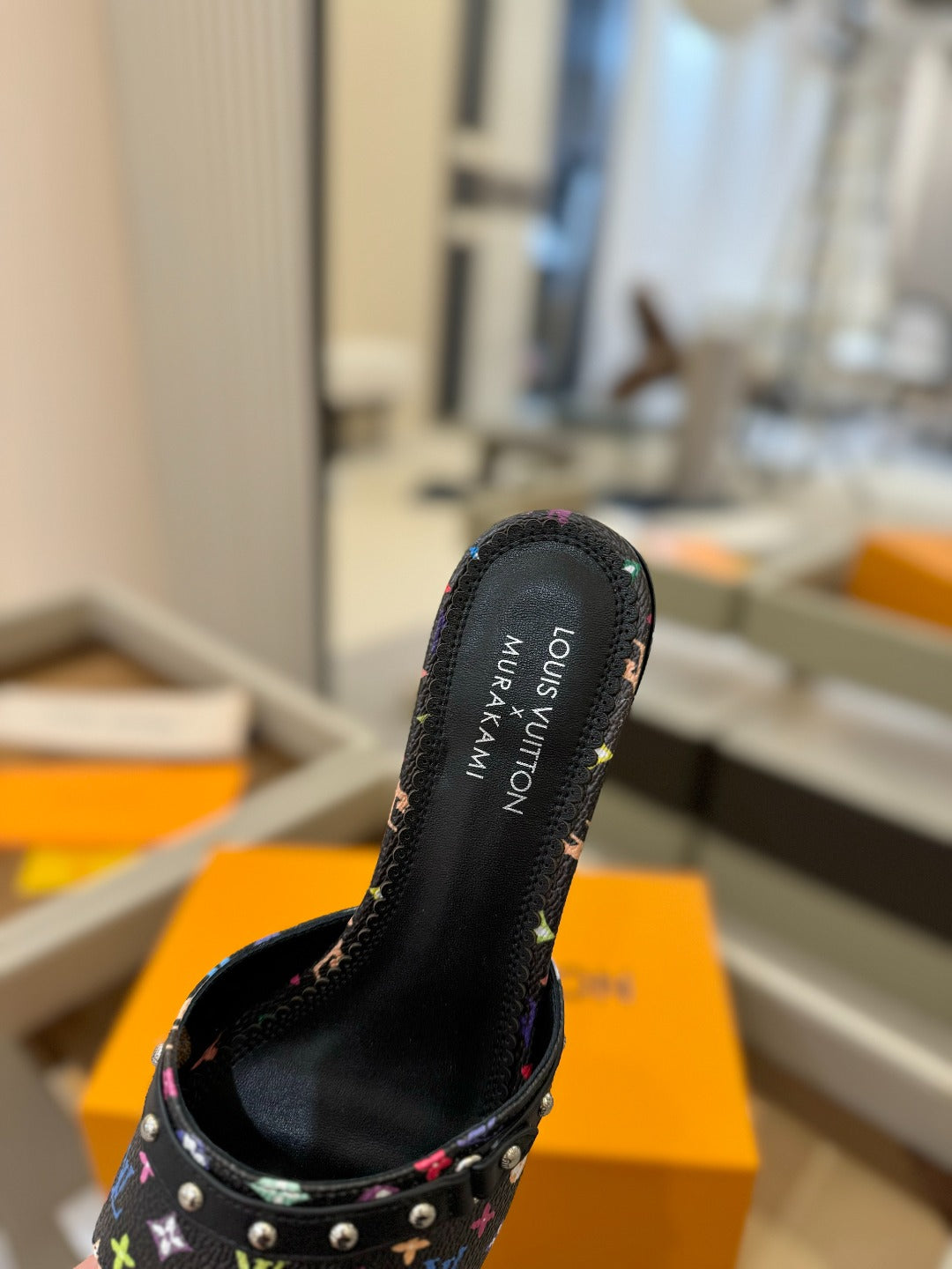 LV X TM 6AM HIGH 4 CM MULE IN BLACK MONOGRAM CALFSKIN - 34