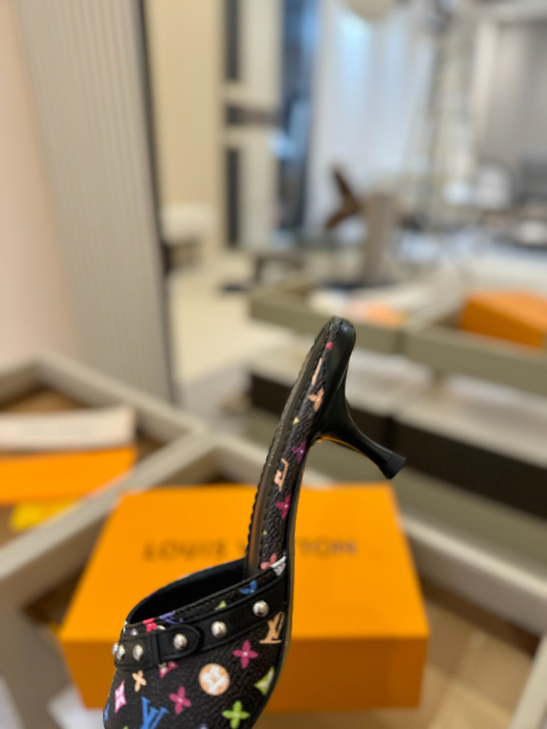 LV X TM 6AM HIGH 4 CM MULE IN BLACK MONOGRAM CALFSKIN - 34