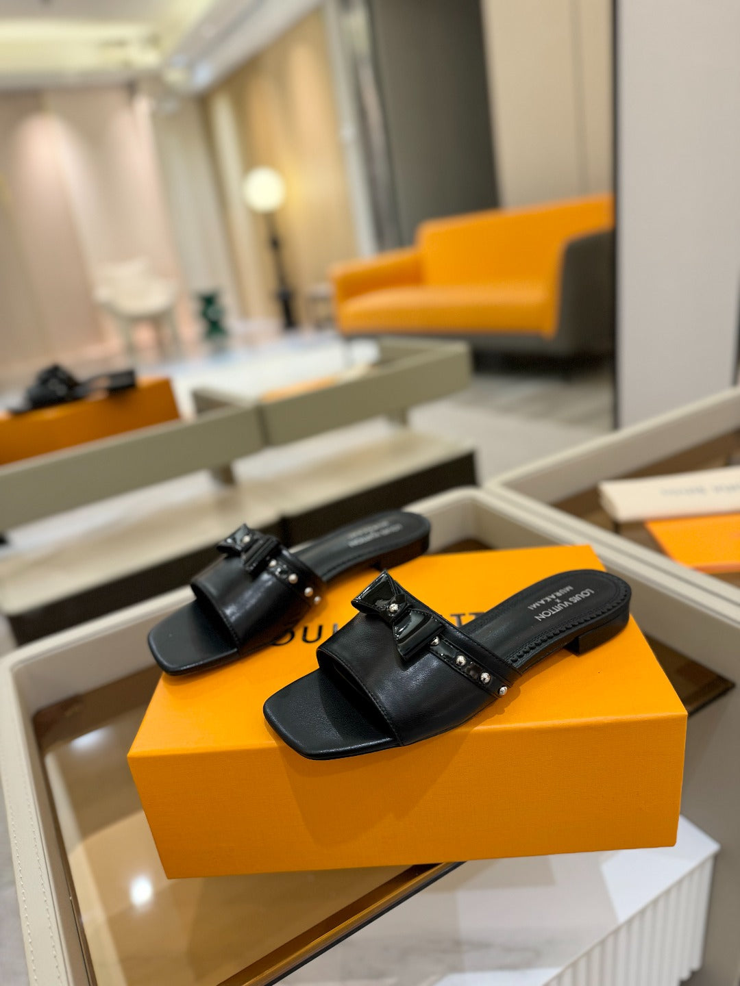 LV X TM 6AM FLAT MULE IN BLACK CALFSKIN - 34
