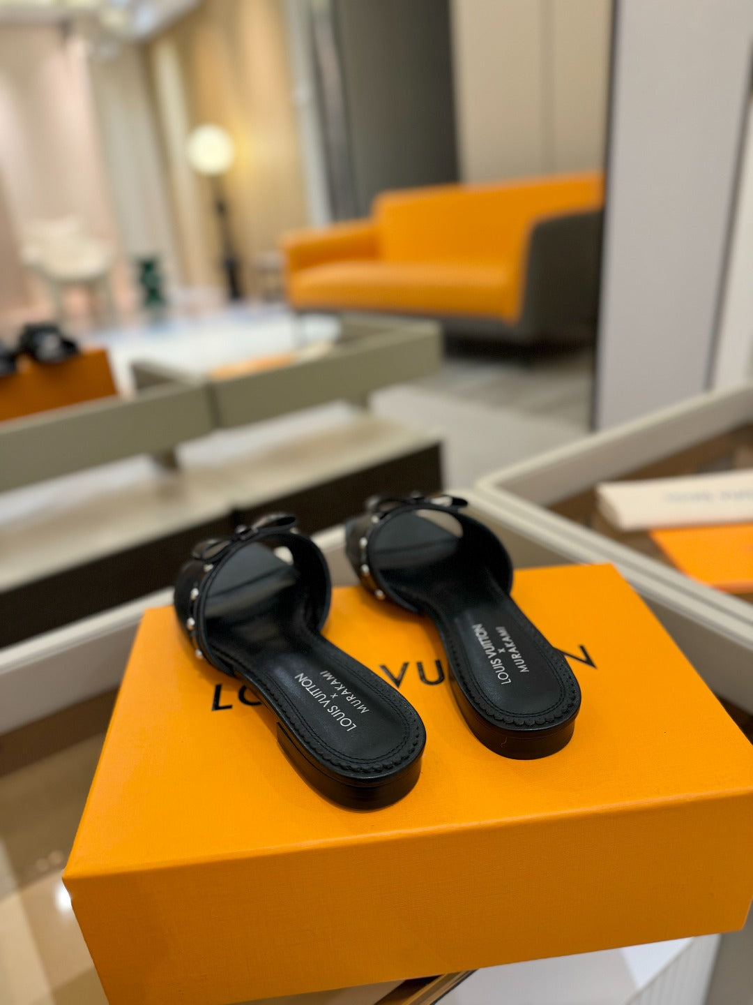 LV X TM 6AM FLAT MULE IN BLACK CALFSKIN - 34