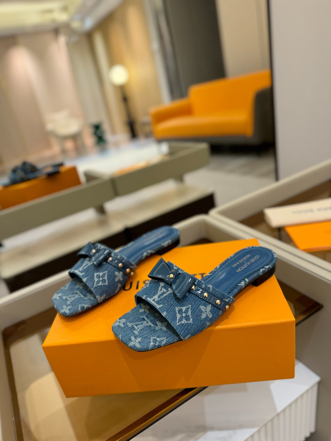 LV X TM 6AM FLAT MULE IN NAVY BLUE MONOGRAM DENIM - 34