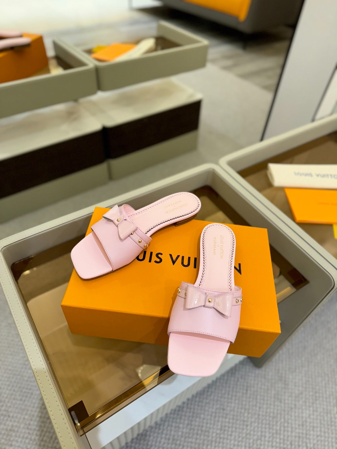 LV X TM 6AM FLAT MULE IN BABY PINK CALFSKIN - 34