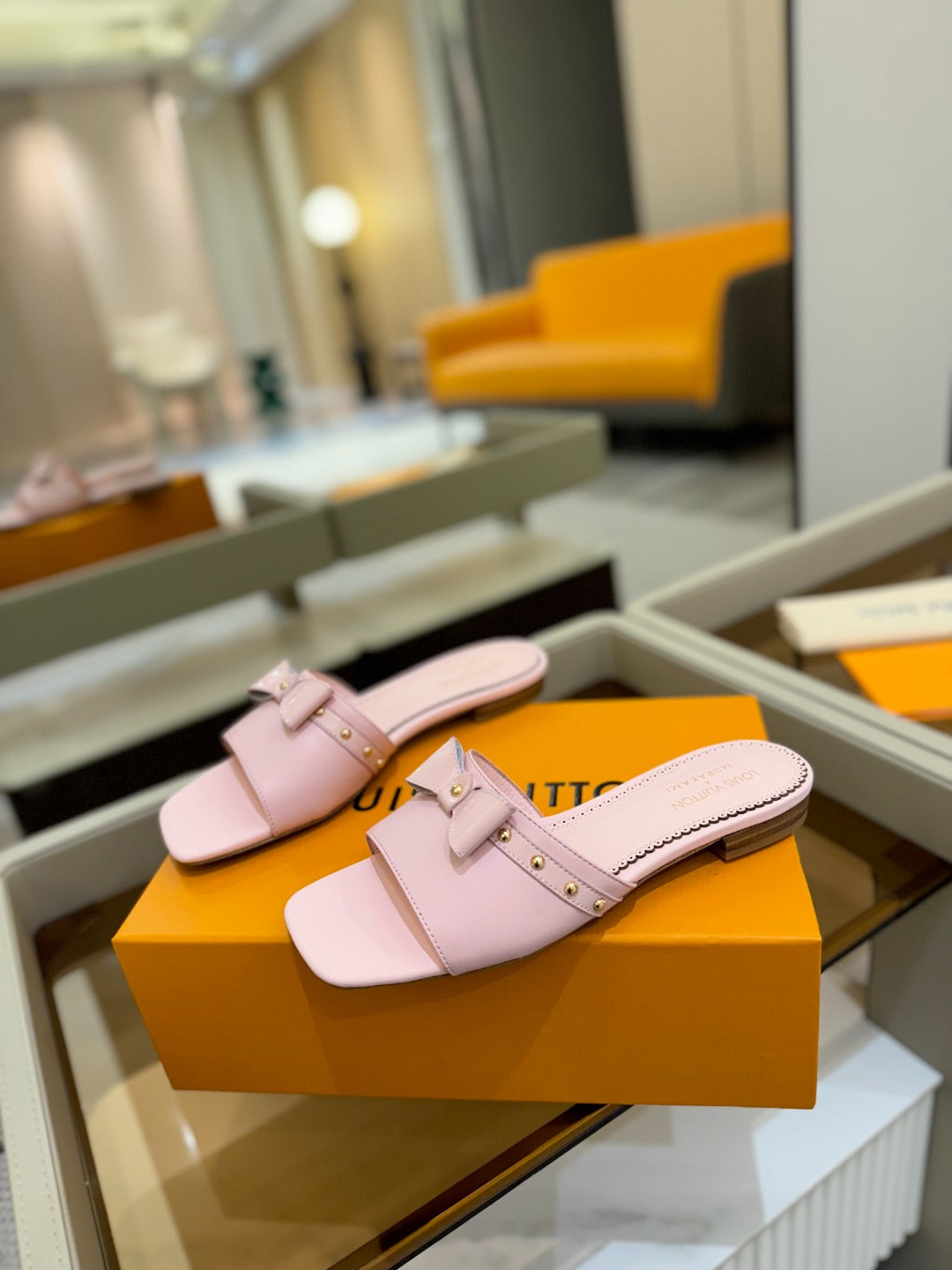 LV X TM 6AM FLAT MULE IN BABY PINK CALFSKIN - 34