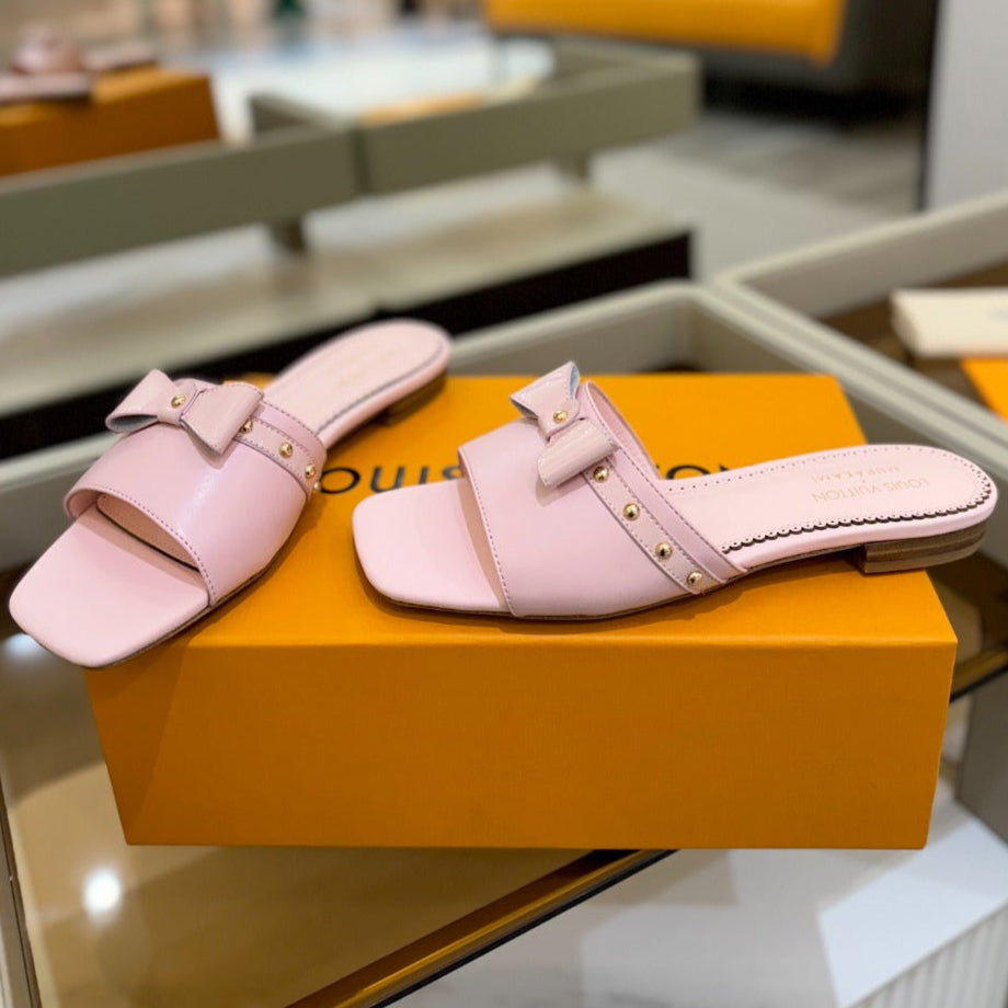 LV X TM 6AM FLAT MULE IN BABY PINK CALFSKIN - 34
