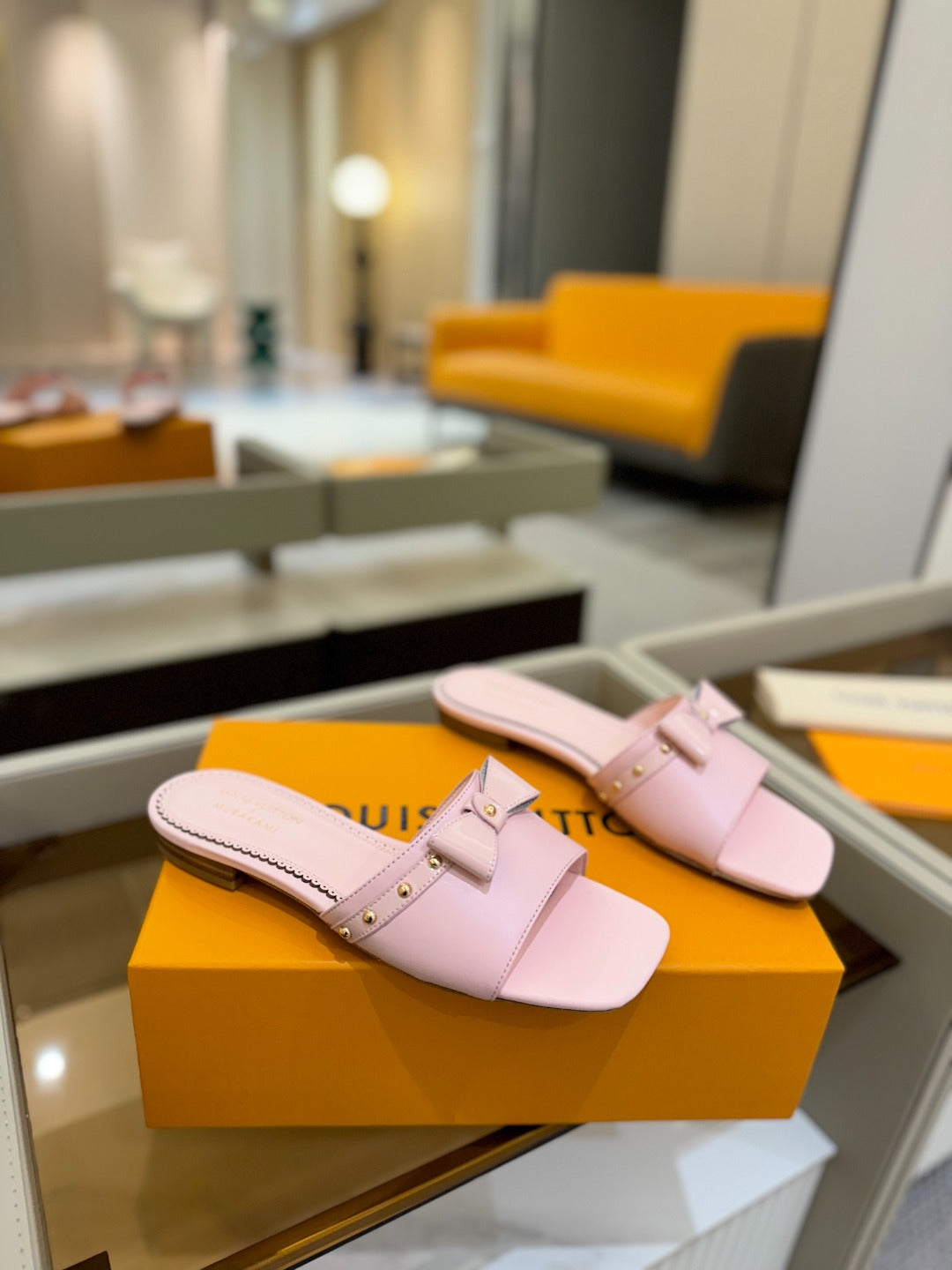 LV X TM 6AM FLAT MULE IN BABY PINK CALFSKIN - 34