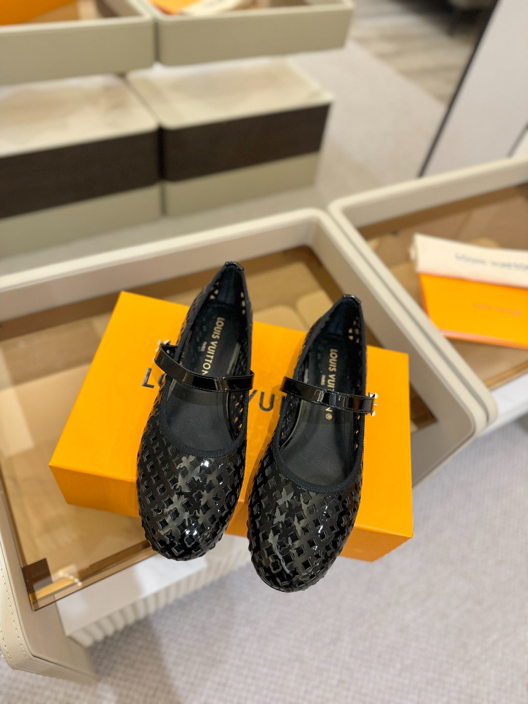 ROMY FLAT BALLERINA IN BLACK MESH PATENT CALFSKIN - 34
