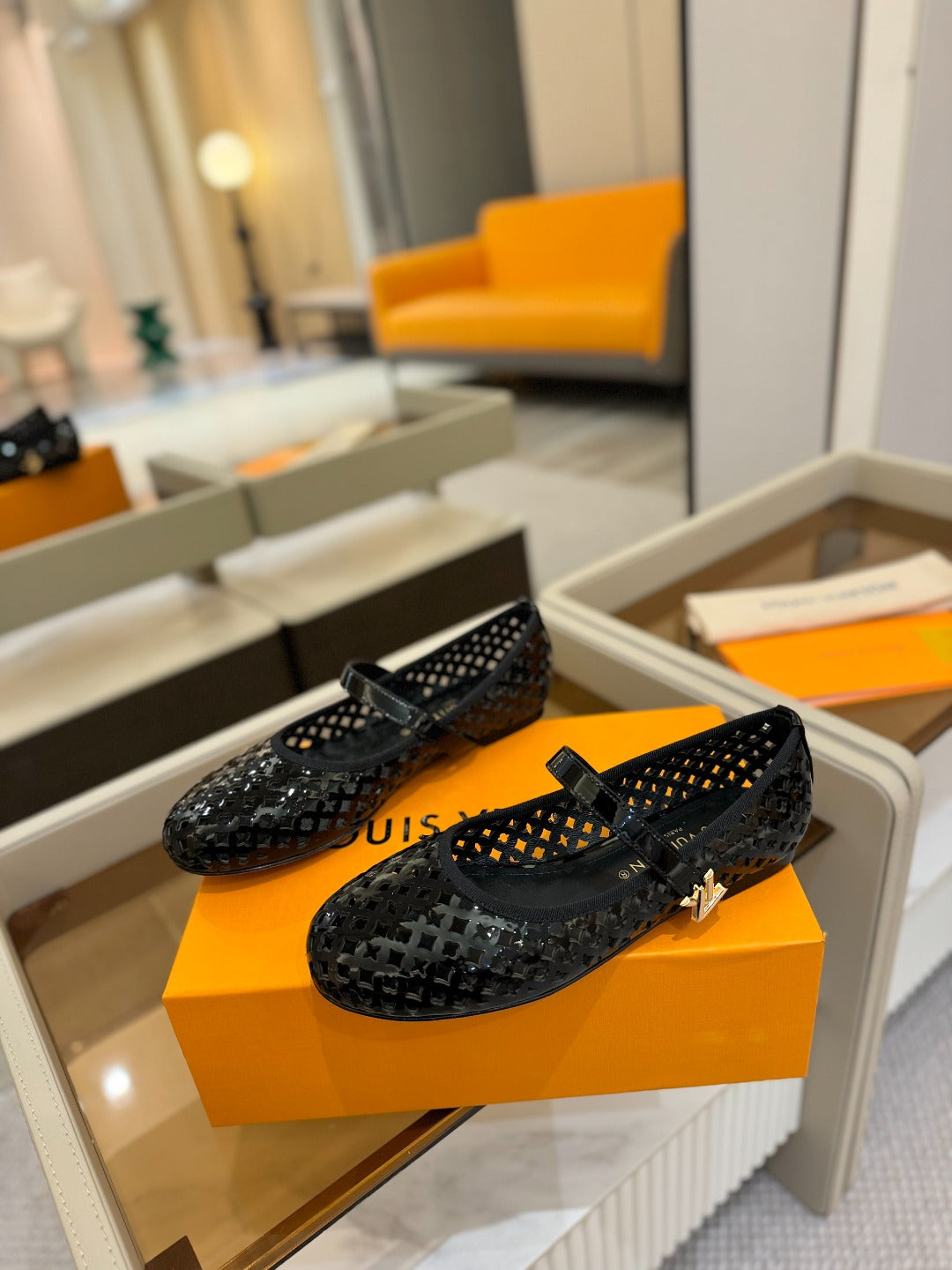 ROMY FLAT BALLERINA IN BLACK MESH PATENT CALFSKIN - 34