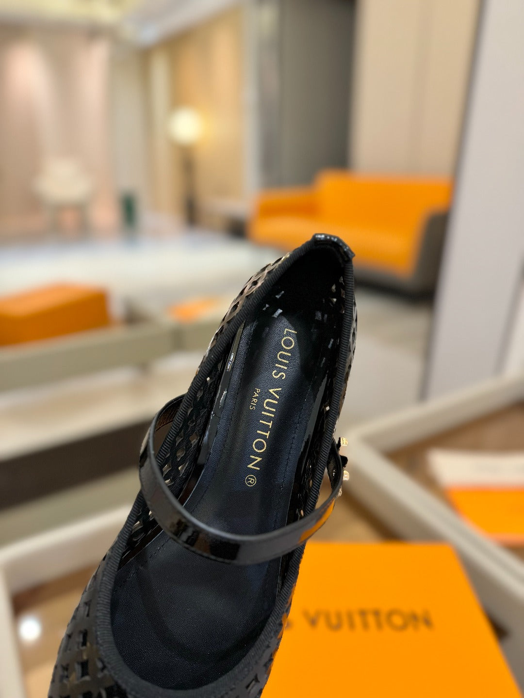 ROMY FLAT BALLERINA IN BLACK MESH PATENT CALFSKIN - 34