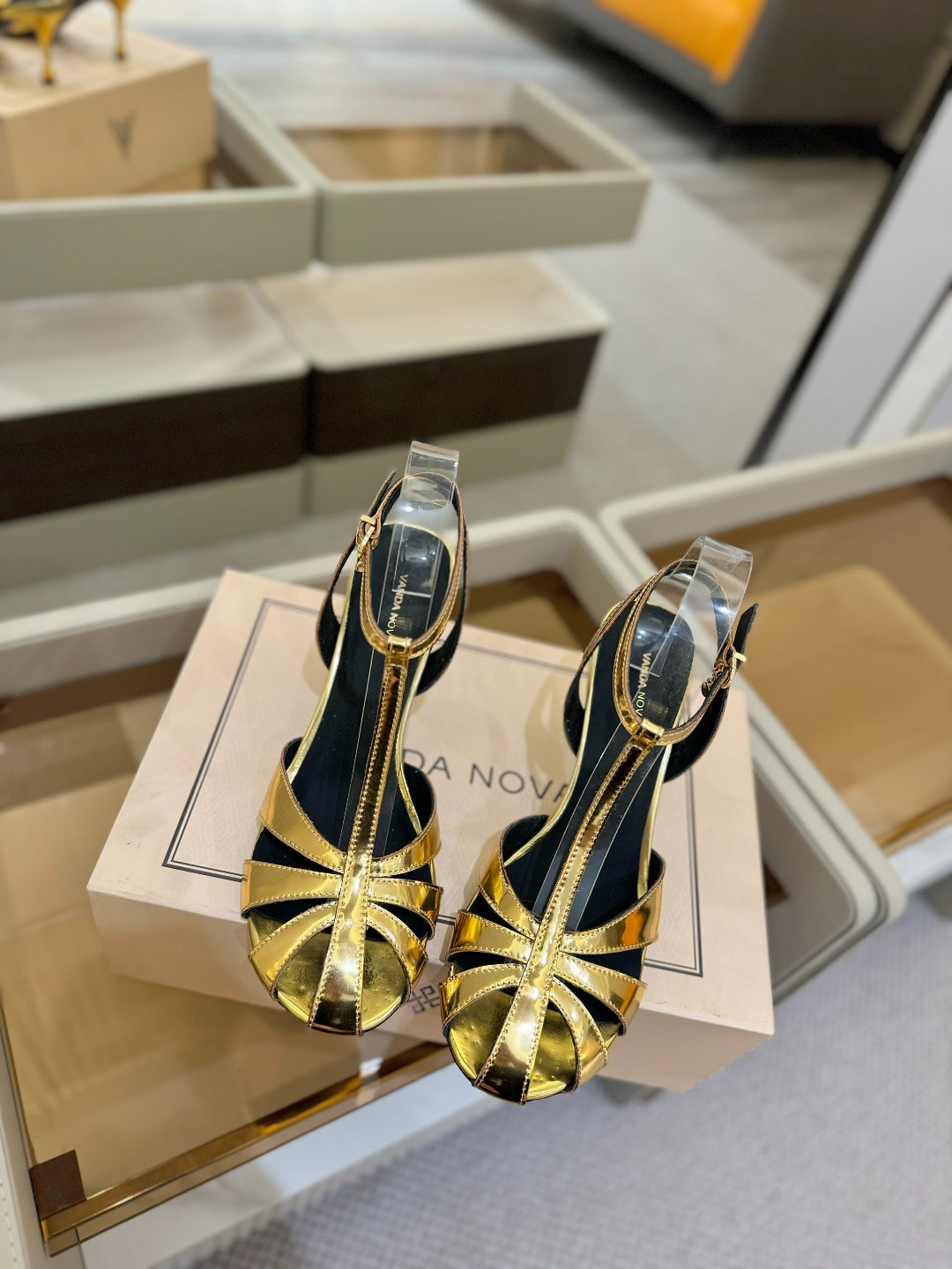 HIGH SANDALS 75 MM IN GOLD CALFSKIN - 34