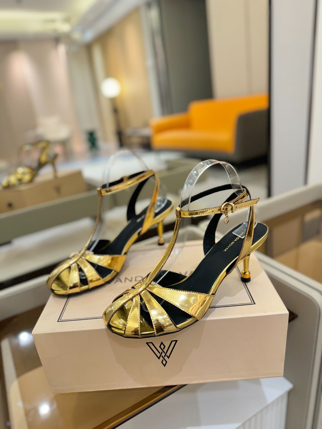 HIGH SANDALS 75 MM IN GOLD CALFSKIN - 34