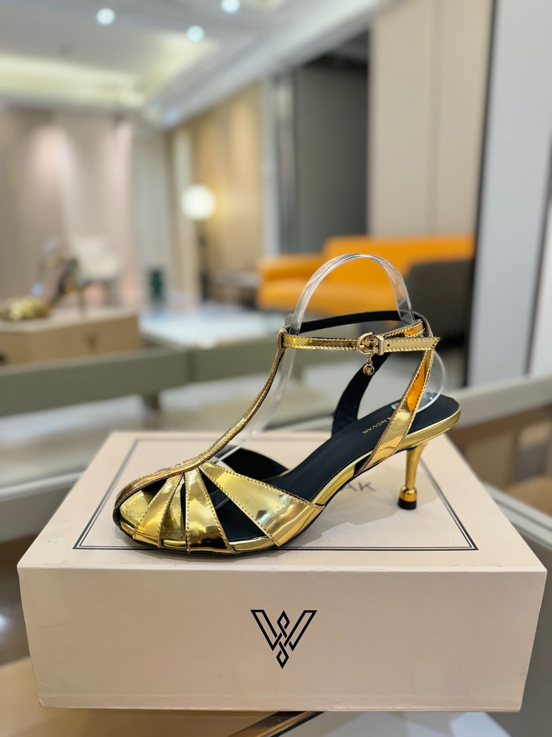 HIGH SANDALS 75 MM IN GOLD CALFSKIN - 34