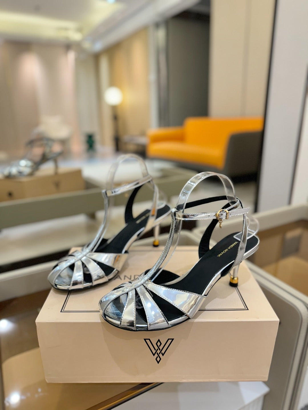 HIGH SANDALS 75 MM IN SILVER CALFSKIN - 34