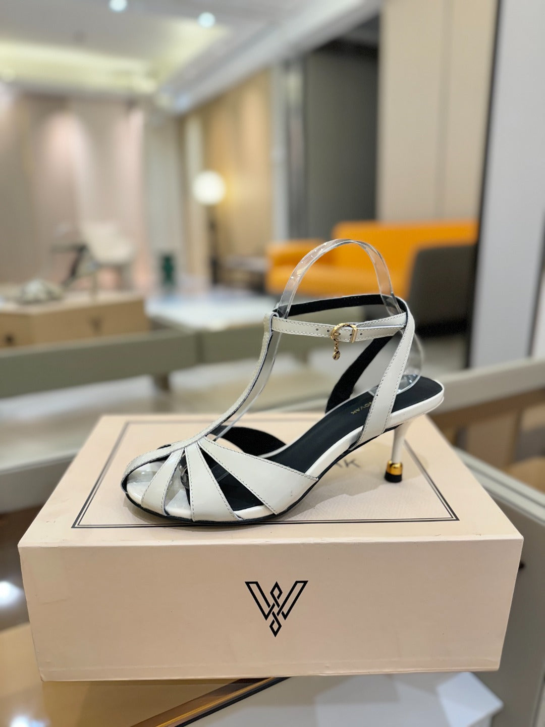 HIGH SANDALS 75 MM IN WHITE CALFSKIN - 34