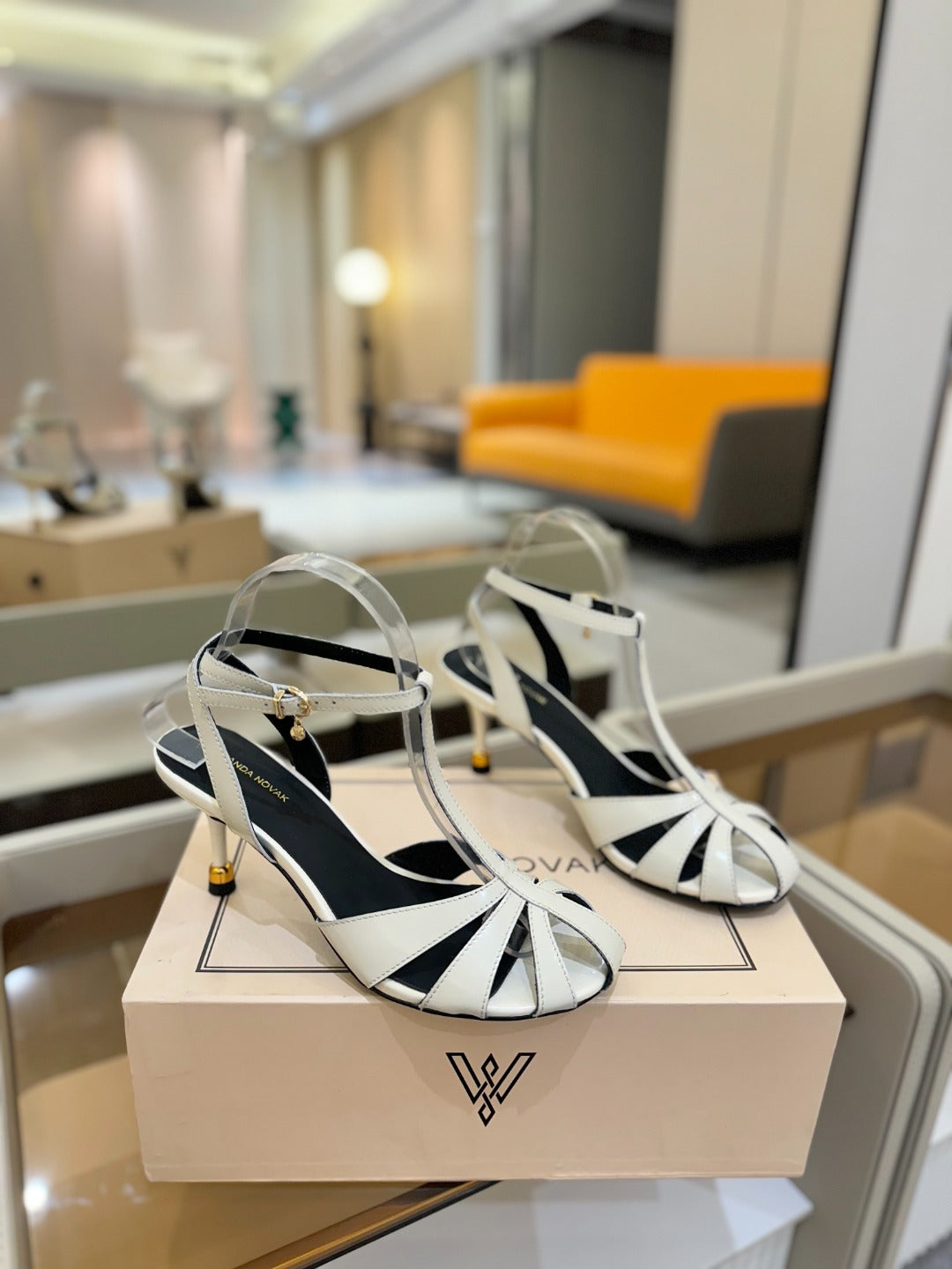 HIGH SANDALS 75 MM IN WHITE CALFSKIN - 34