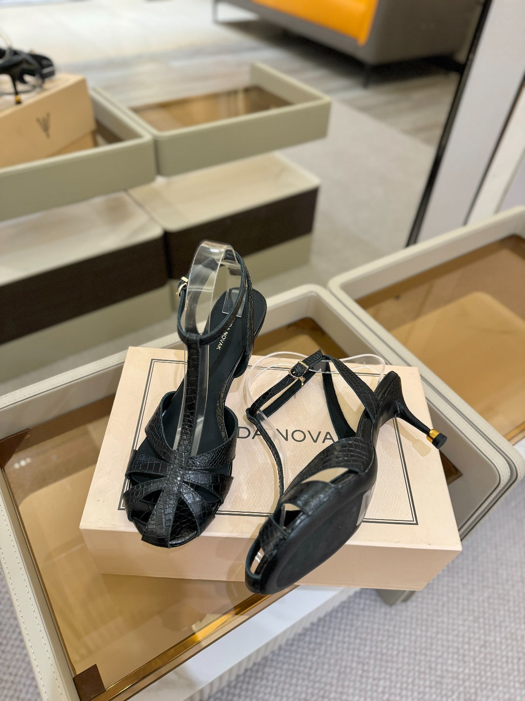 HIGH SANDALS 75 MM IN BLACK CALFSKIN - 34