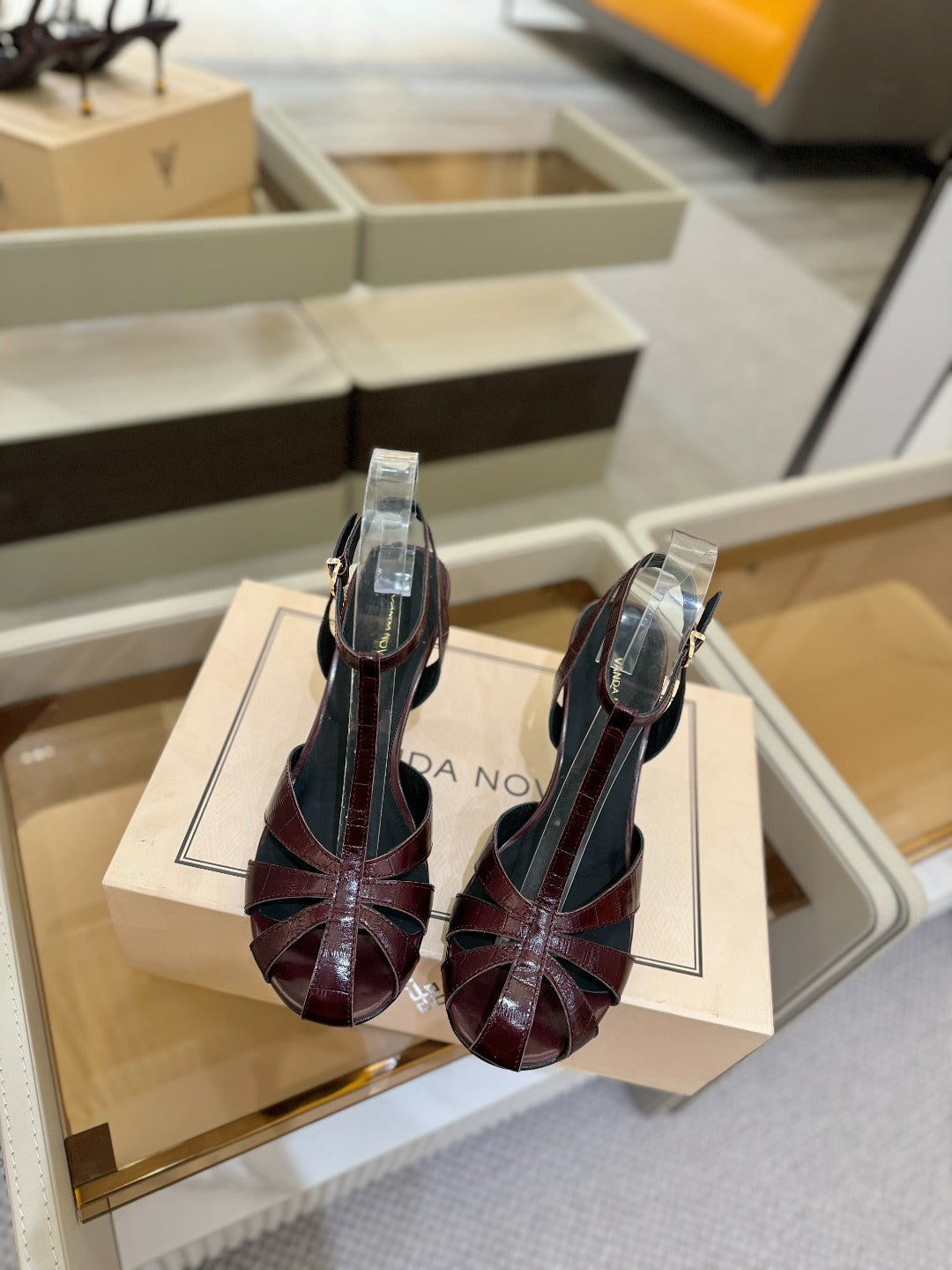 HIGH SANDALS 75 MM IN MAHOGANY RED PATENT CALFSKIN - 34